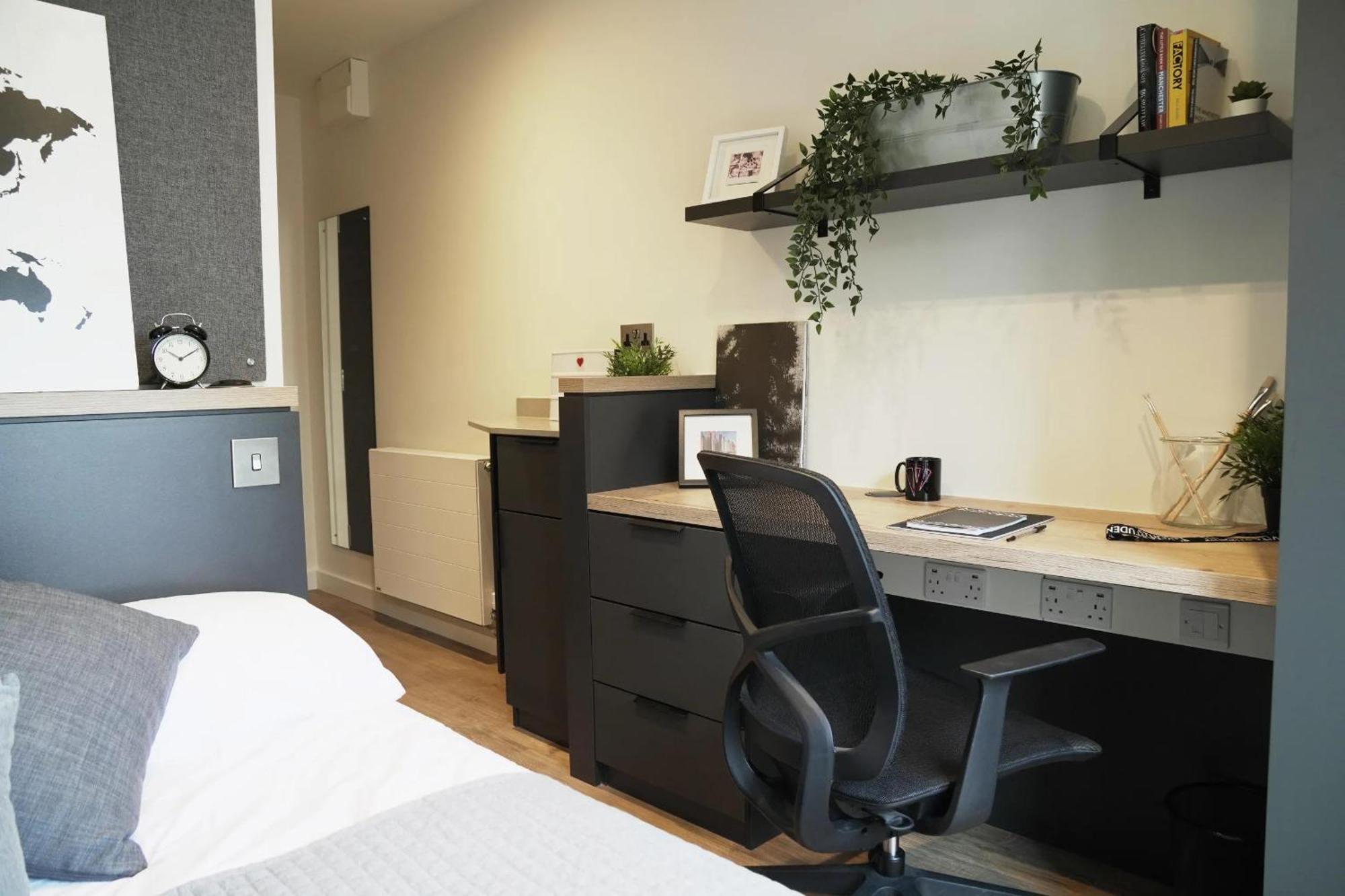 Student-only Luxury Studio, Lewisham Exchange
