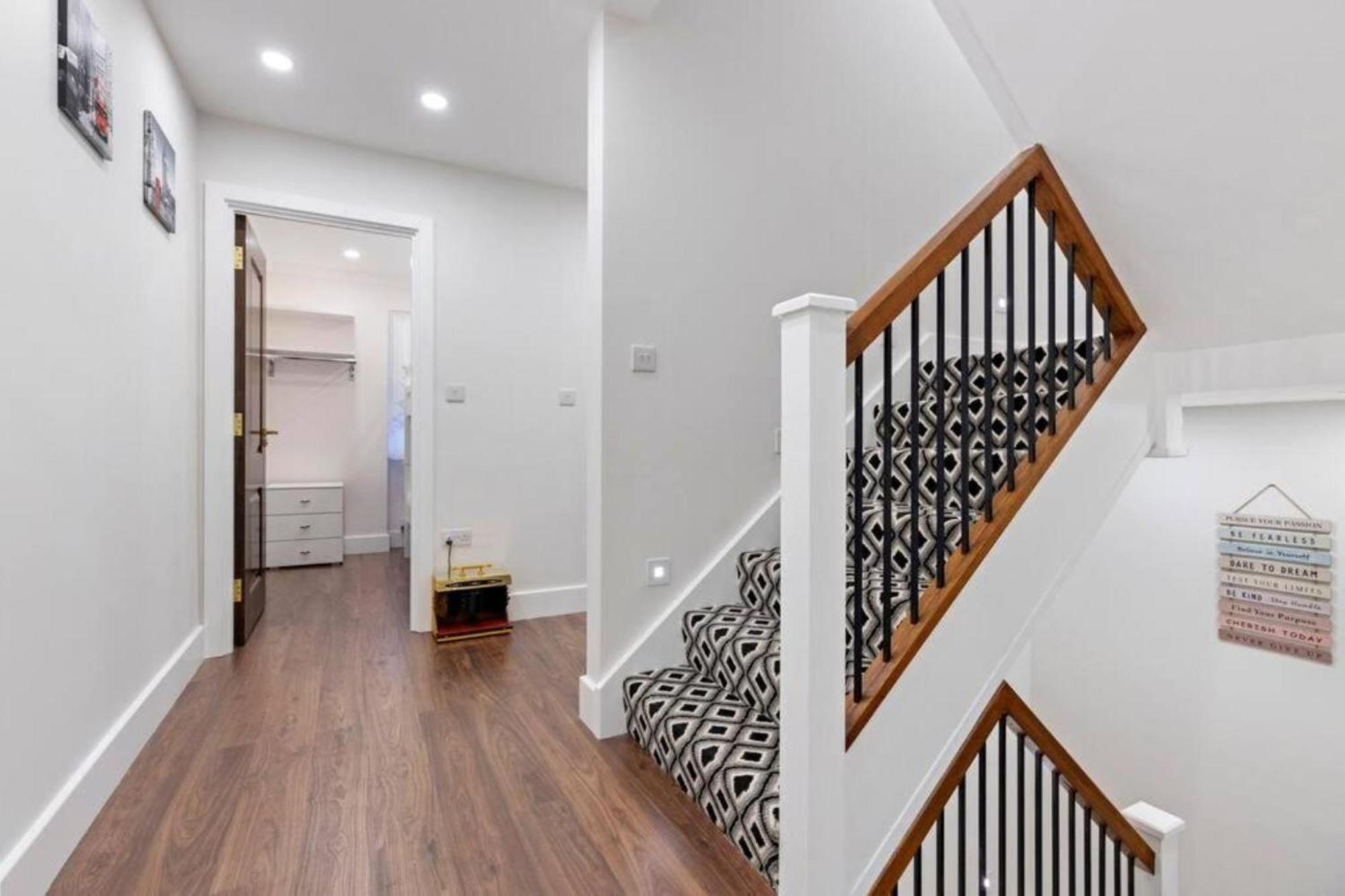 Metro Majesty 5-bedroom Gem In South Tottenham