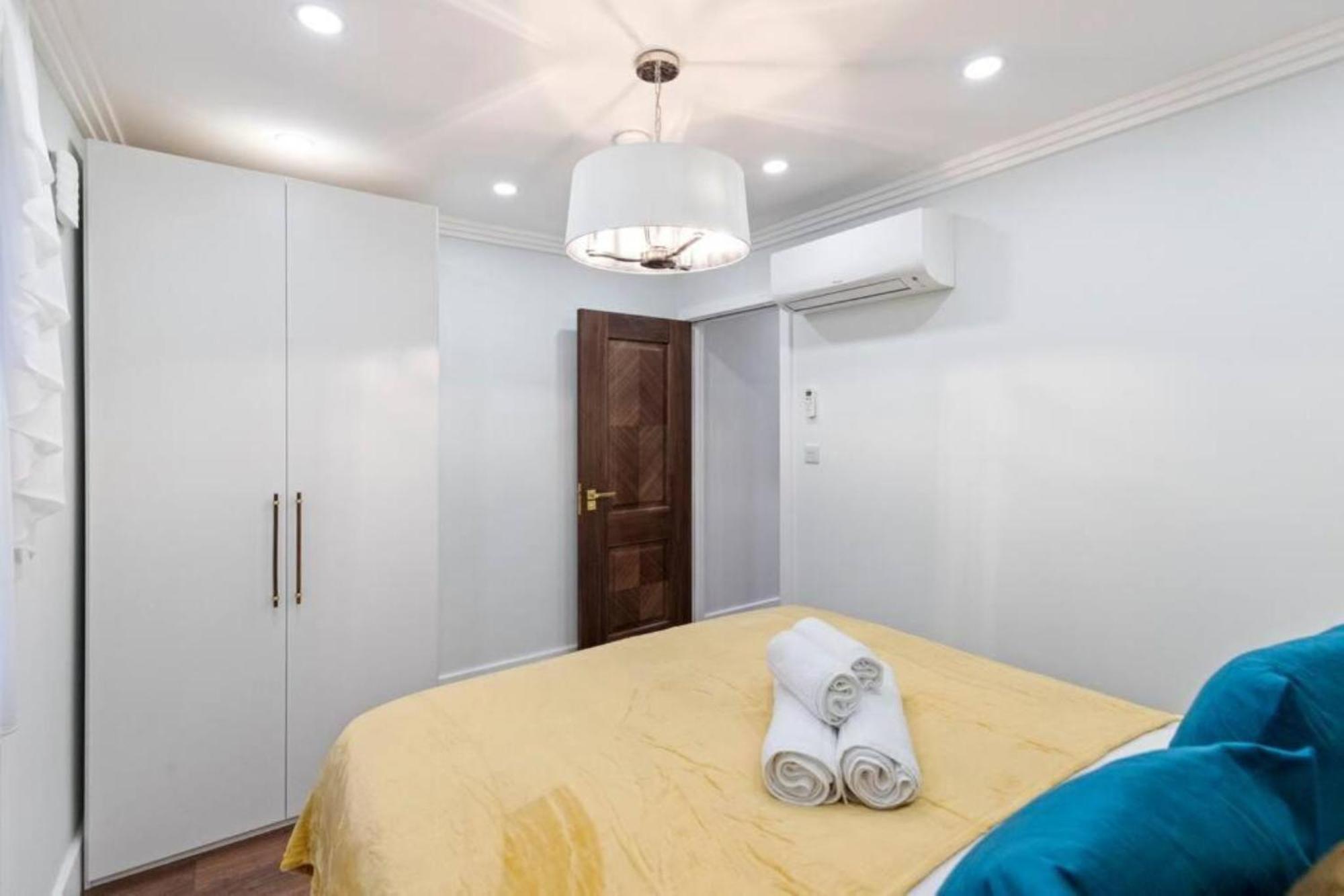Metro Majesty 5-bedroom Gem In South Tottenham Apartment
