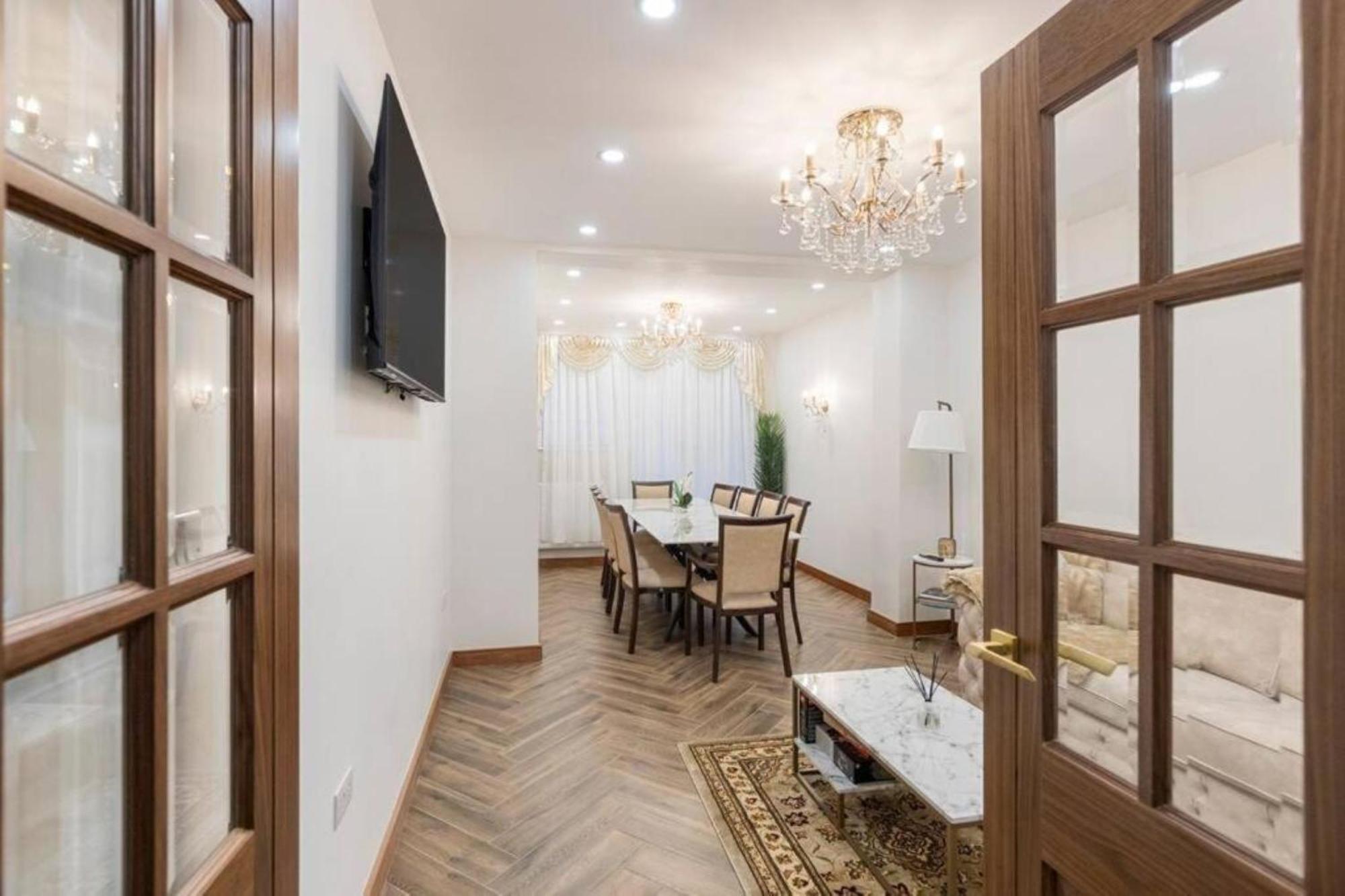 Metro Majesty 5-bedroom Gem In South Tottenham London
