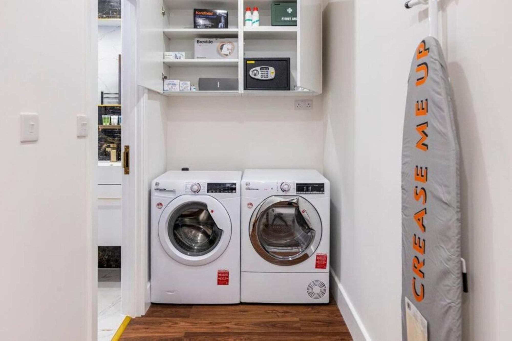 Apartment Metro Majesty 5-bedroom Gem In South Tottenham *