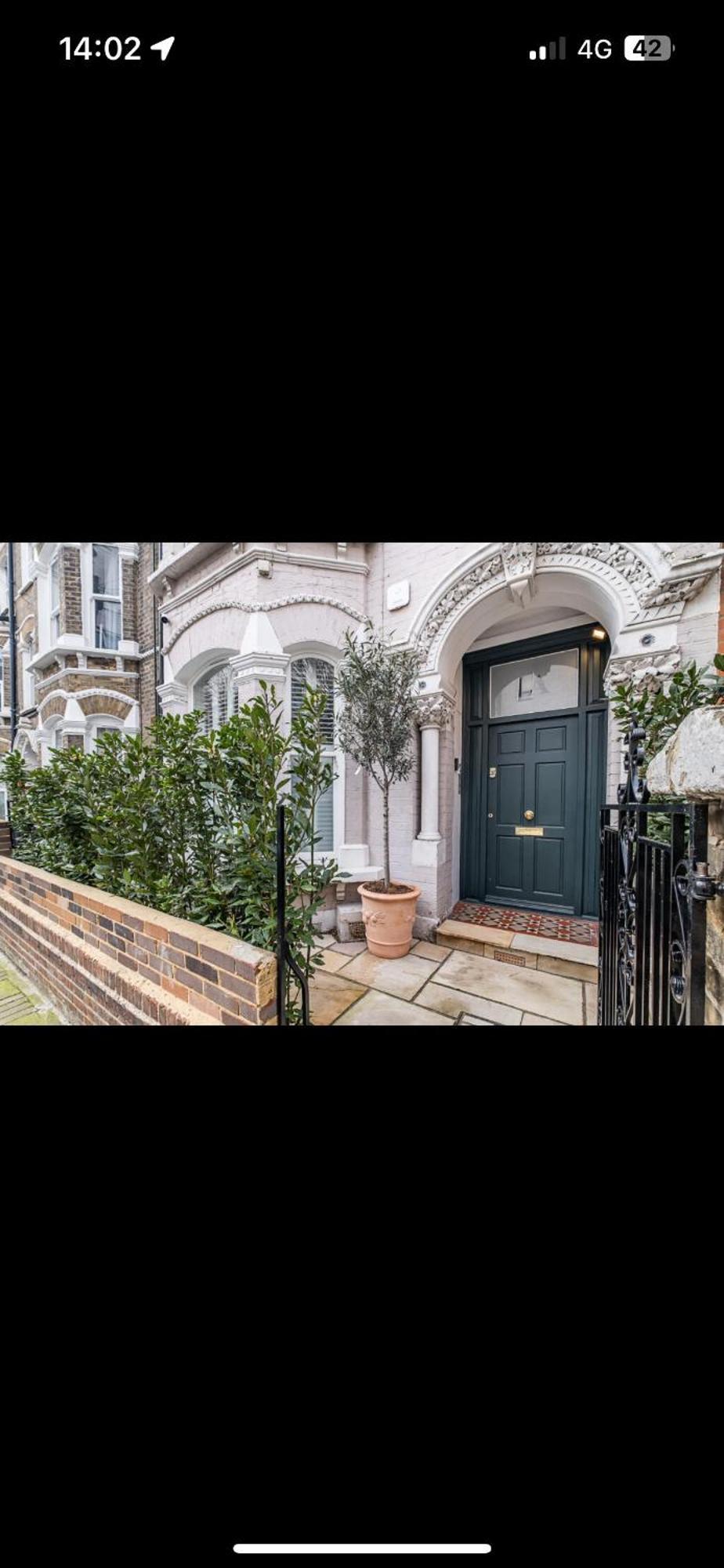 Sunny Roof Terrace 3 Bed Clapham Apartment London