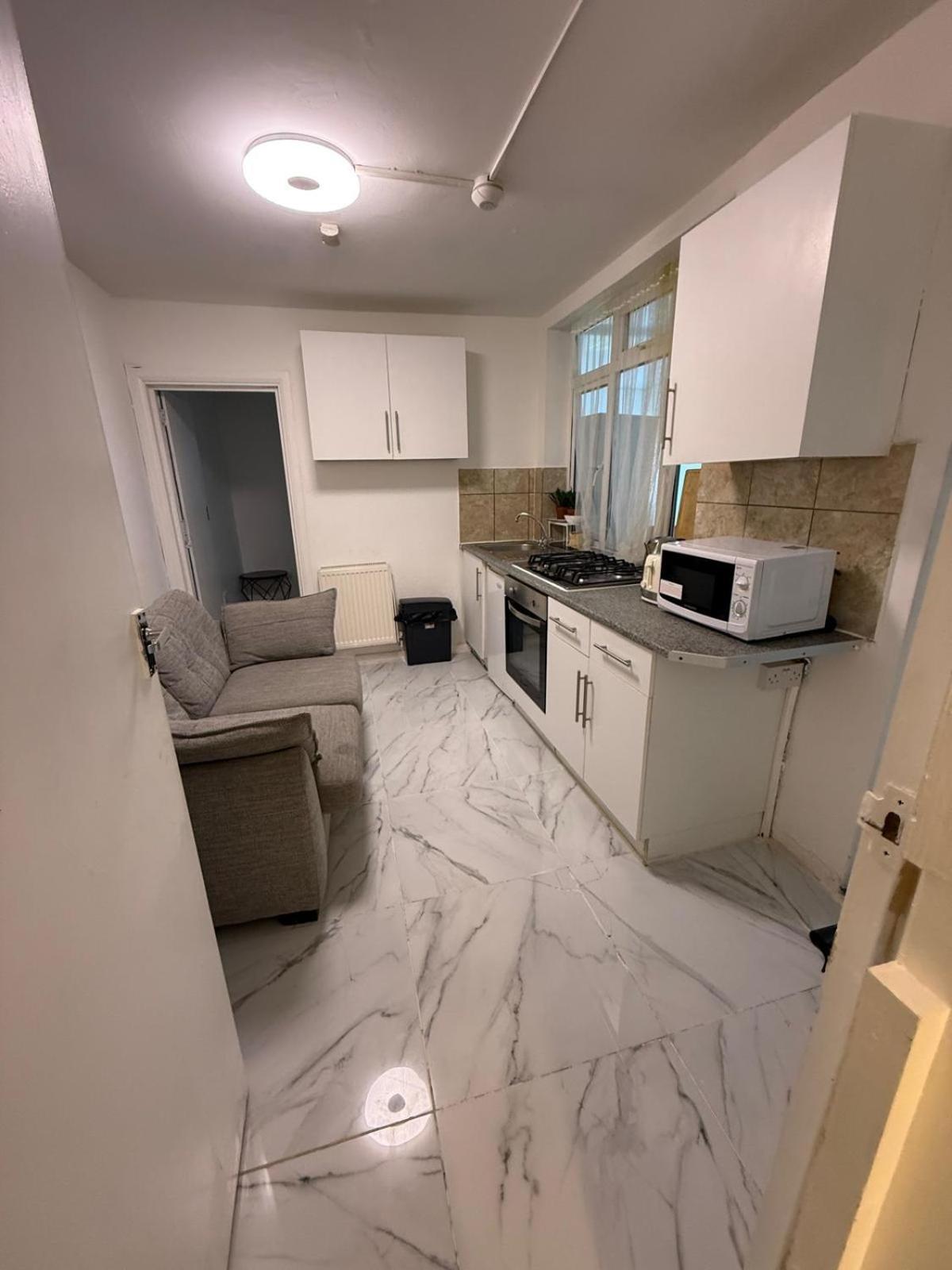 Millais Road 3 Bedroom Flat London