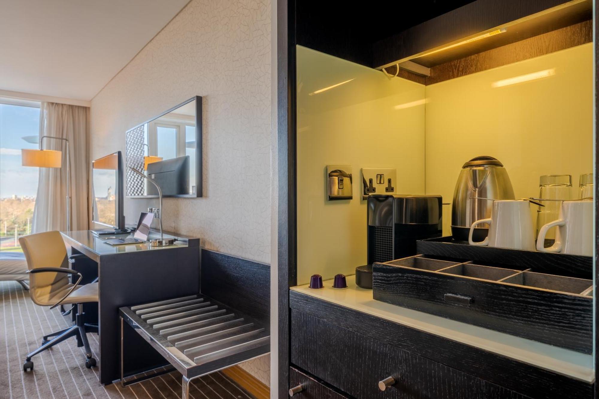Hotel Pestana Chelsea Bridge Y