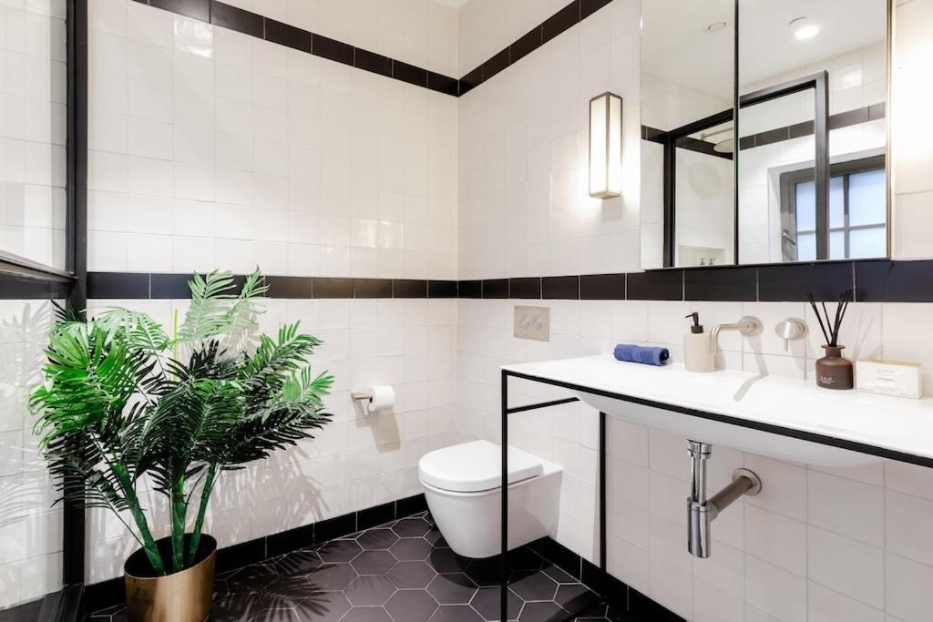 Shh! Oxford St Dream-come-true Fam Design Hot Spot * Londres