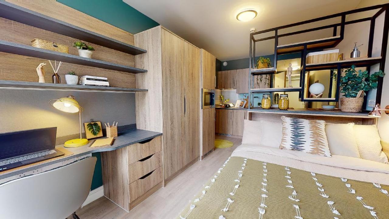 Iq Bankside London London