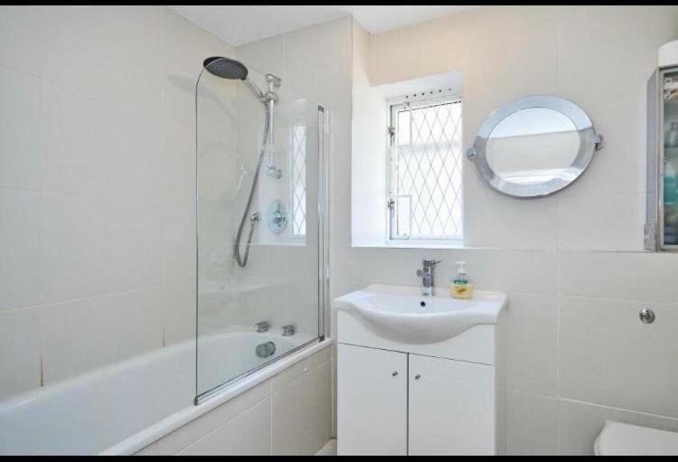 Oxford Street 2 Bed