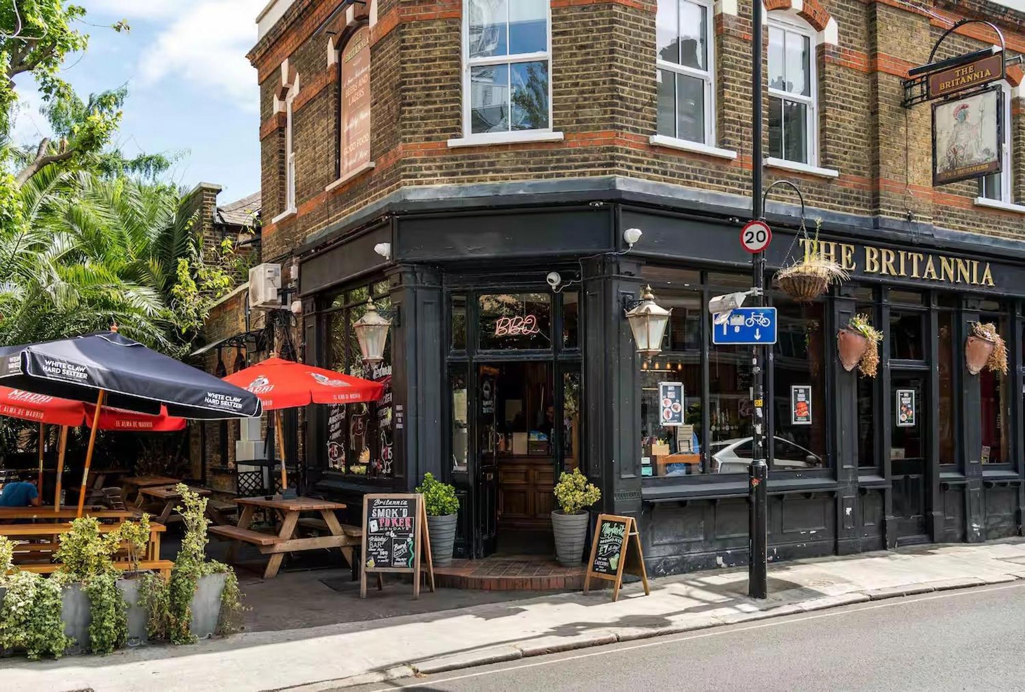 Sunny 2b-1b Flat Nr Borough Market, Apartment London