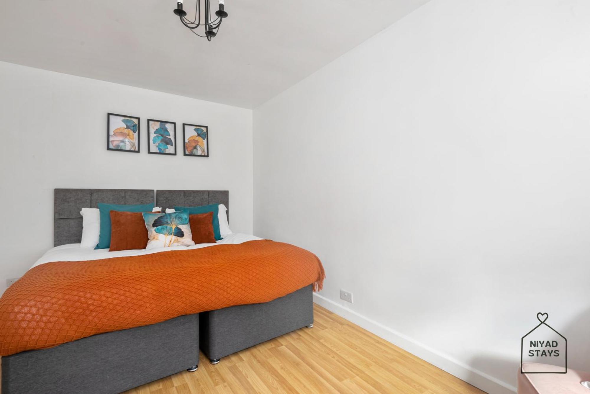 Holiday home Hale Lodge, Comfy For Families And Contractors *