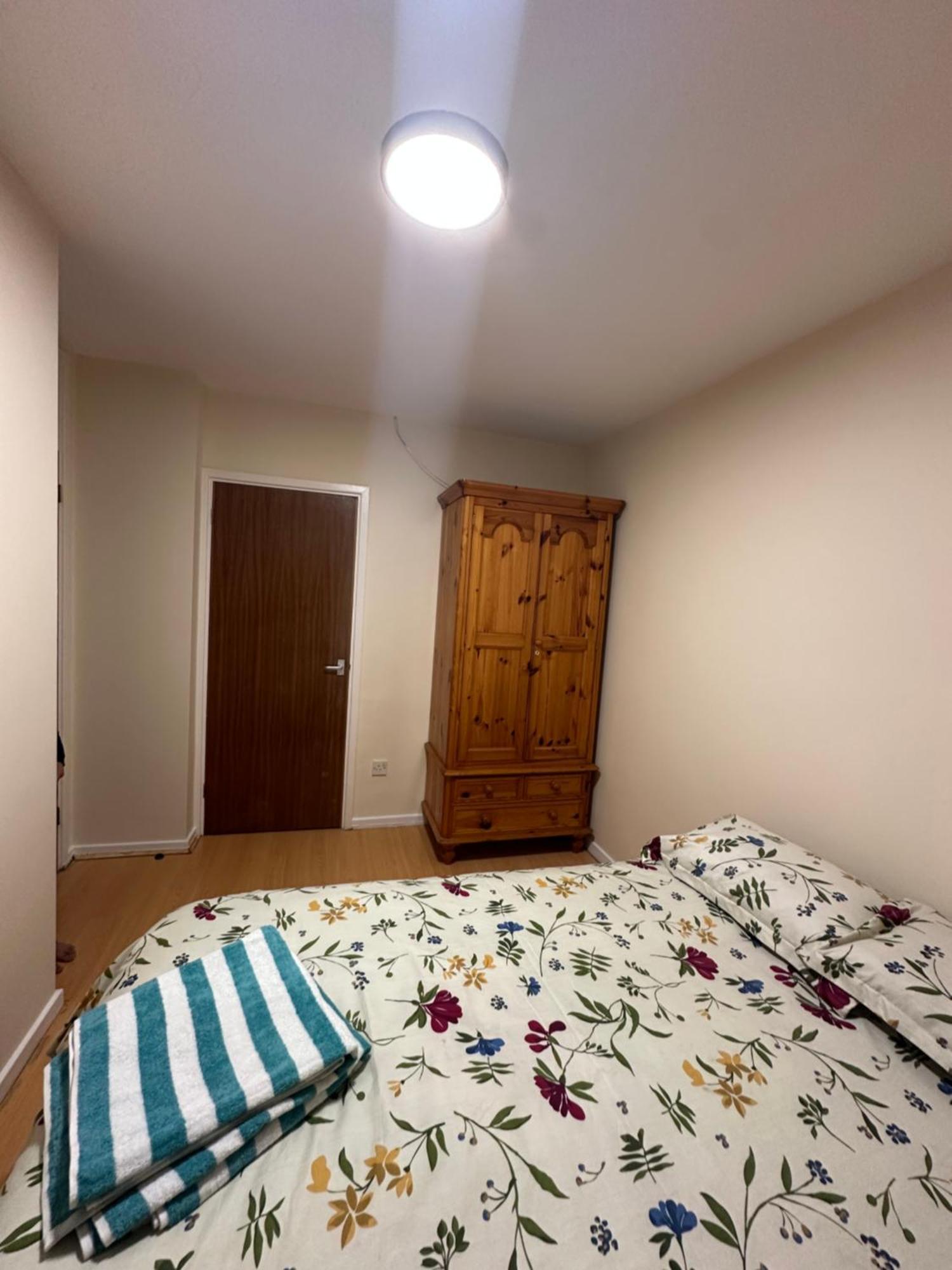 Homestay Double Near Airport, Excel In Heart Of