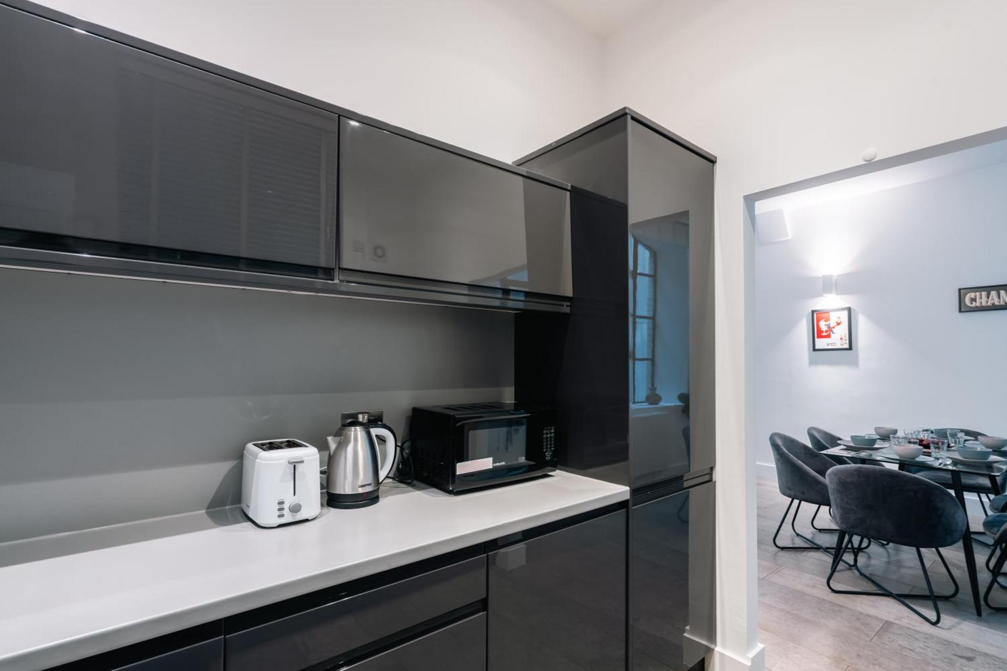 Stylish 2-bedroom Flat With Balcony In Clerkenwell * London