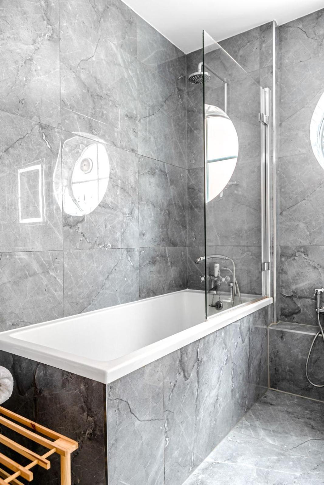 Luxury 2bed 2bath Marylebone