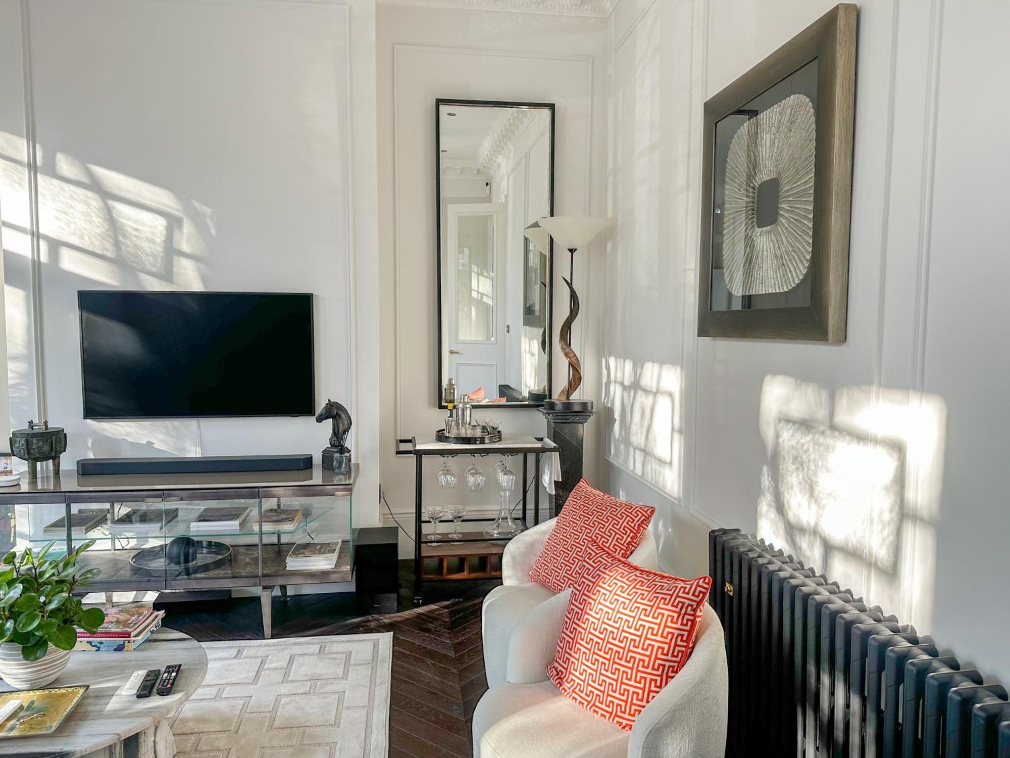 Apartment Palatial, Elegant 1000sqft And Garden - *