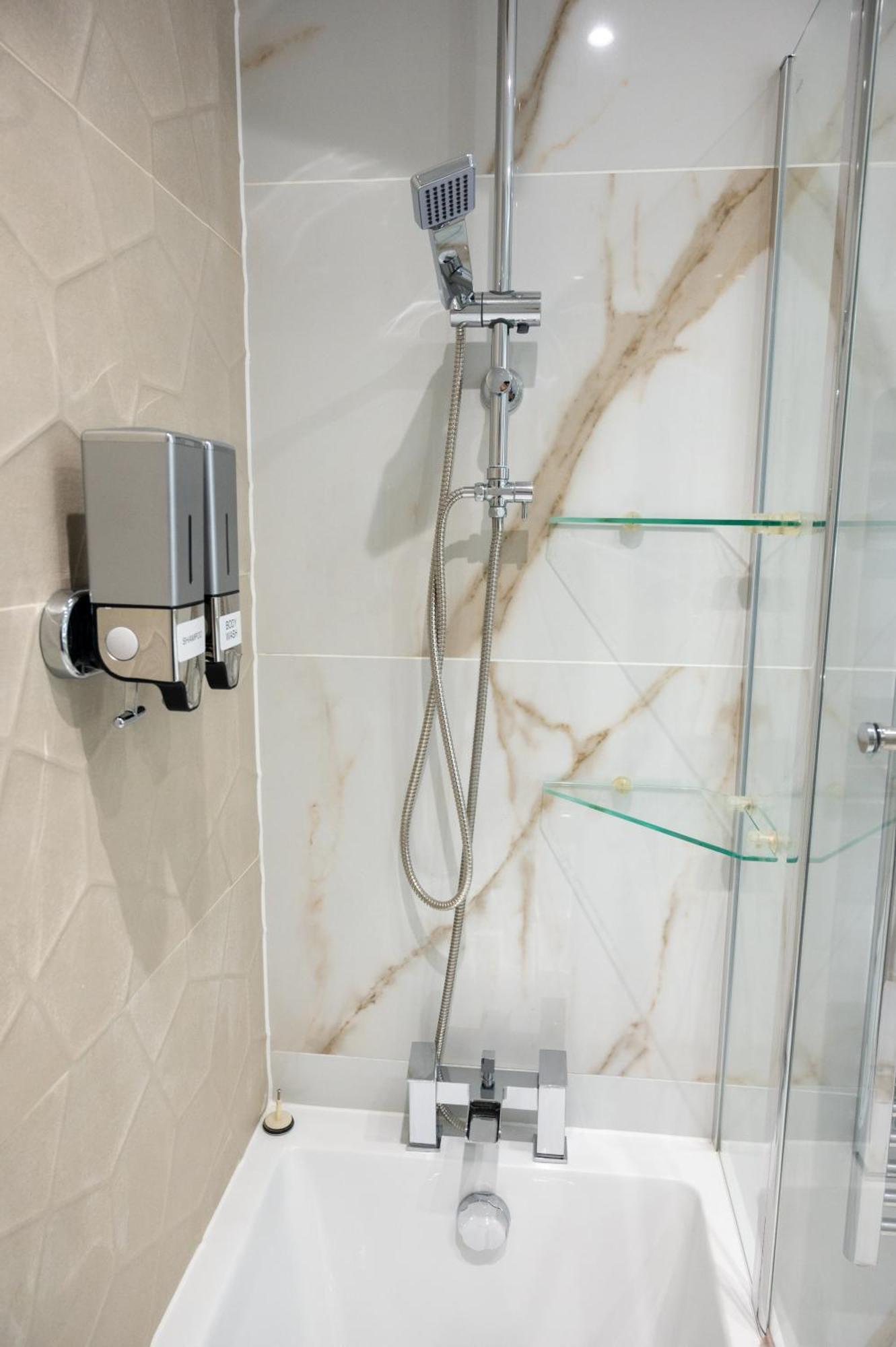 Guest house Luxe Retreat 5 London