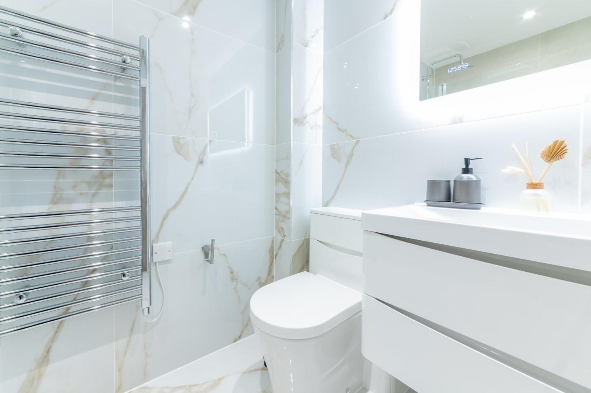 Luxe Retreat 5 * London
