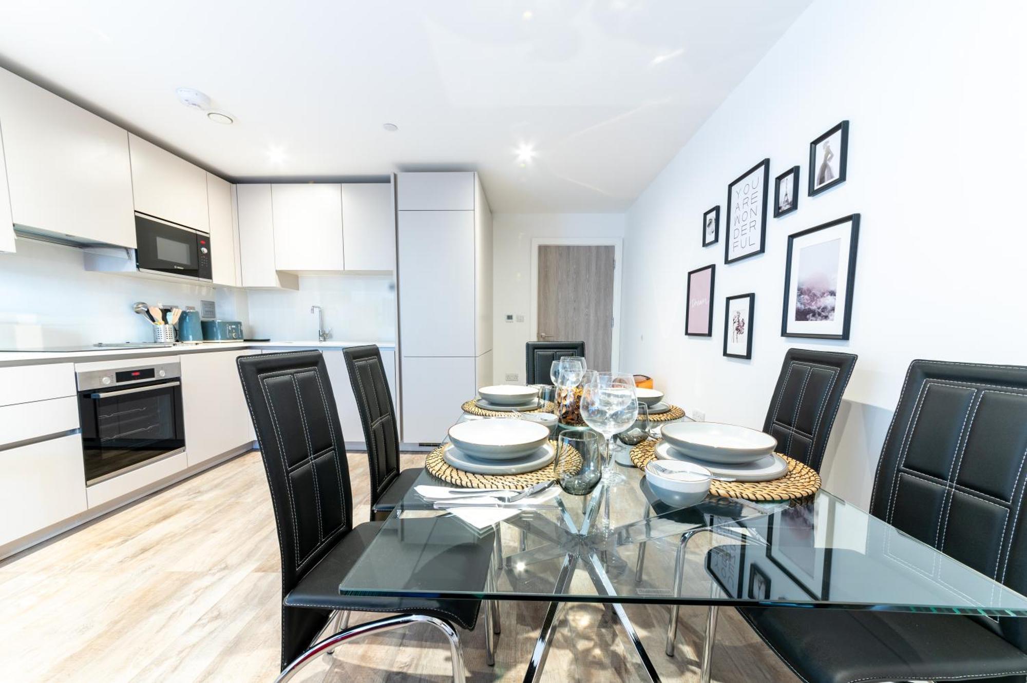 Luxe Retreat 5 Guest house London