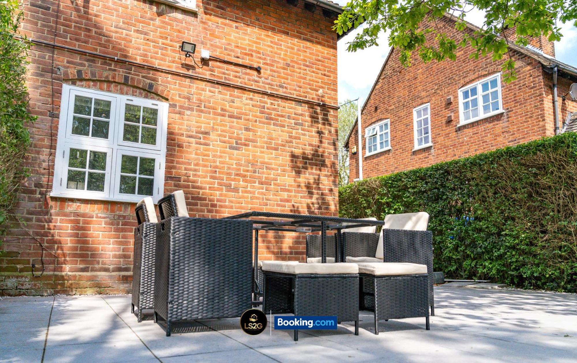 Сasa de vacaciones Amazing 3 Bedroom House By Ls2g Short Lets & Serviced Greater With Free Parking Londres