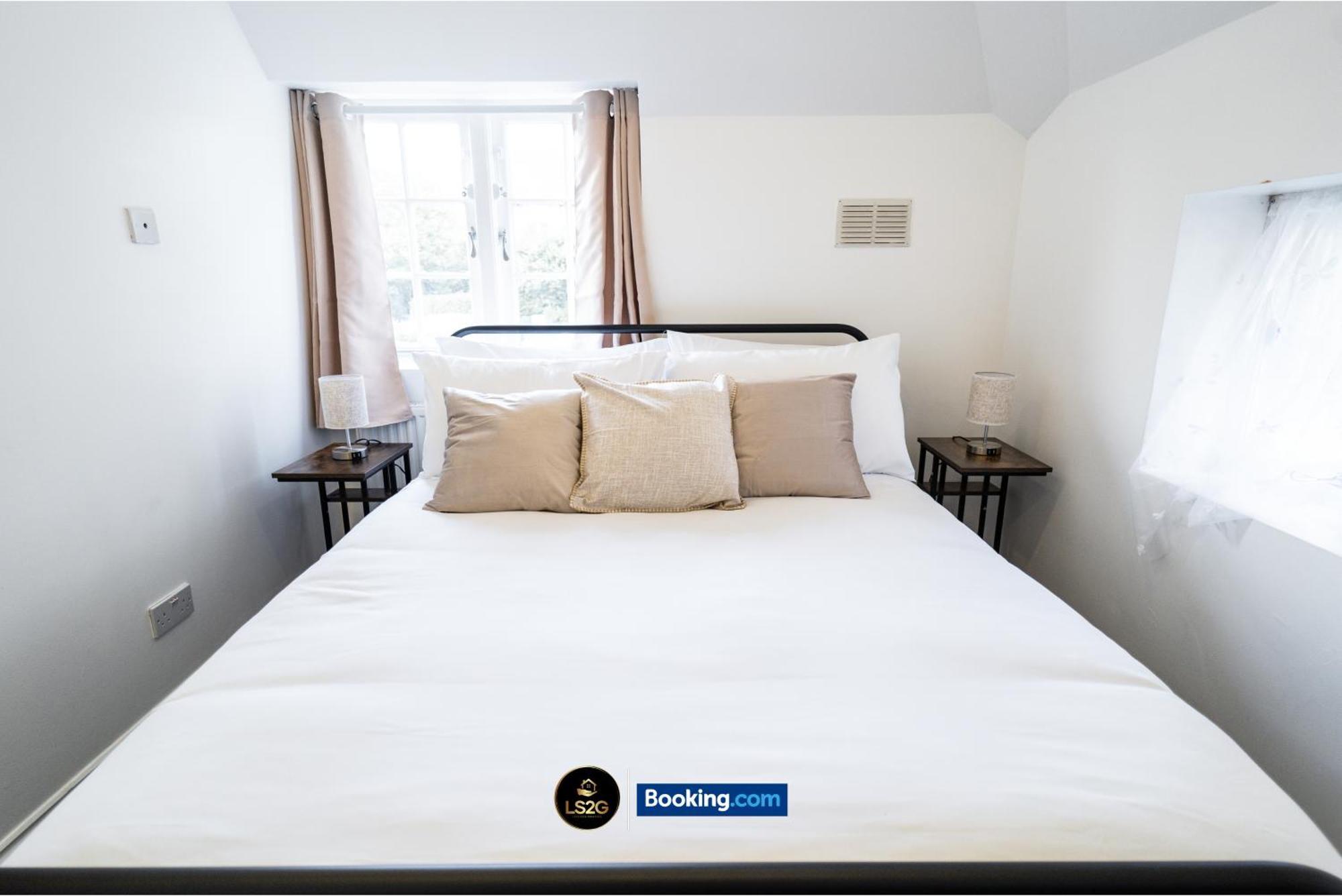 Сasa de vacaciones Amazing 3 Bedroom House By Ls2g Short Lets & Serviced Greater With Free Parking *