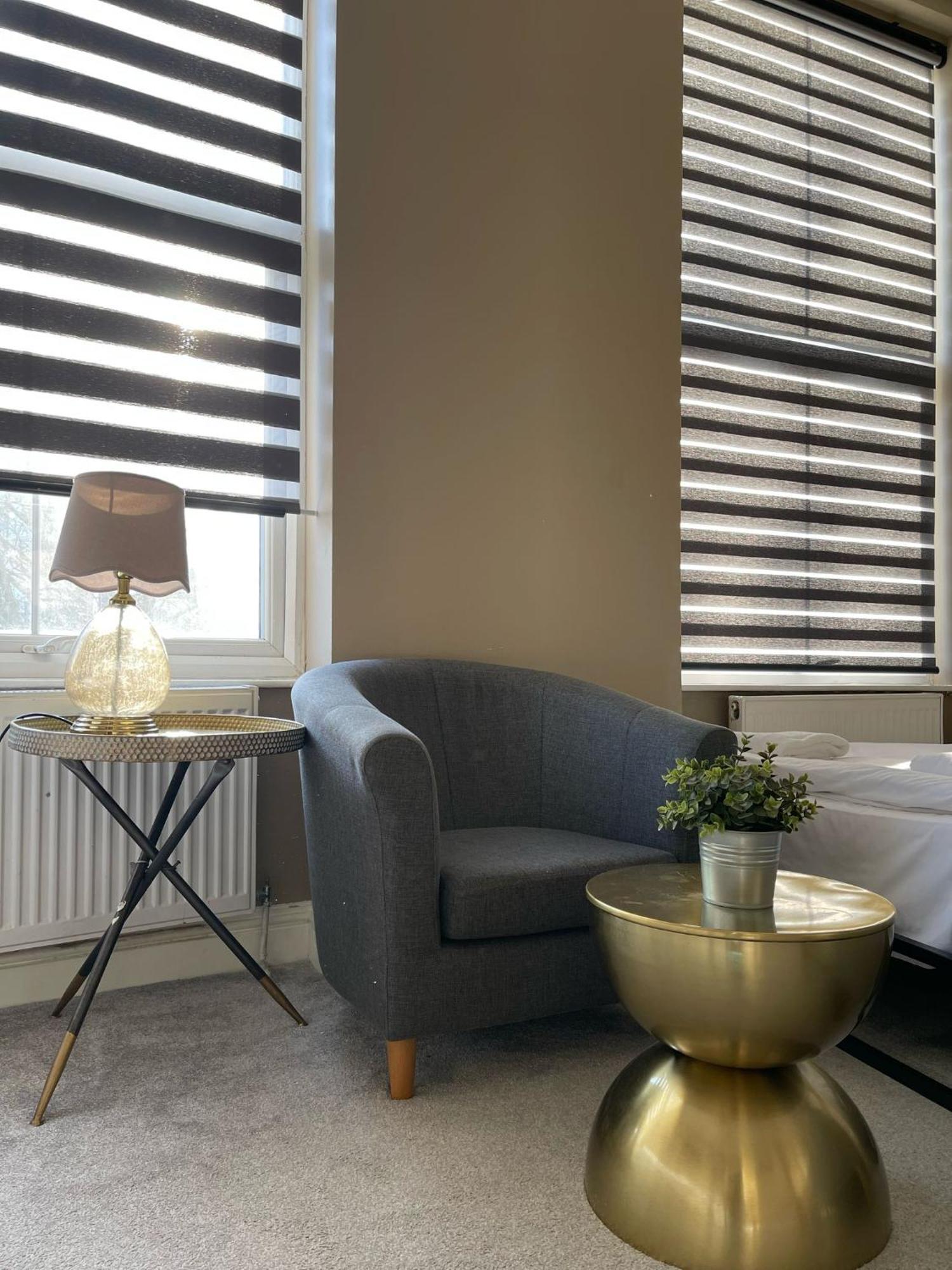 Quadruple Close To King's Cross Apartment *