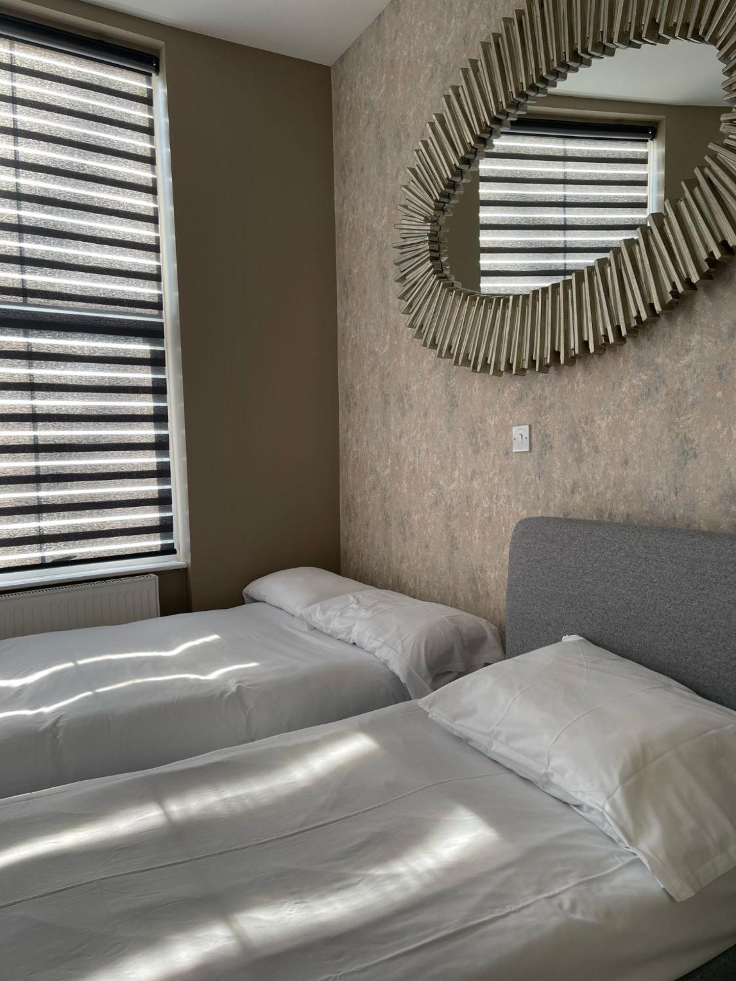 Quadruple Close To King's Cross London