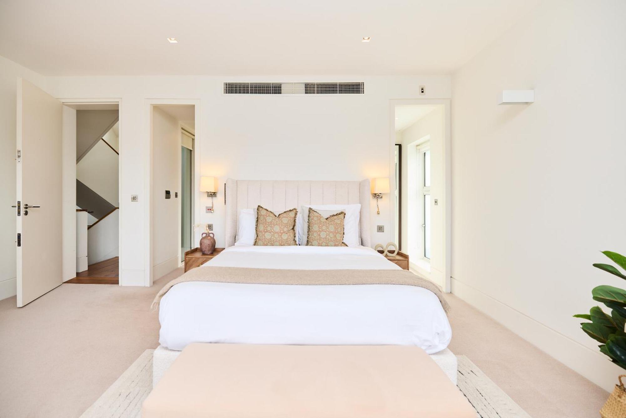 The Hampstead Garden Hideaway - 5bdr With Pool And Garden Appartement Londen