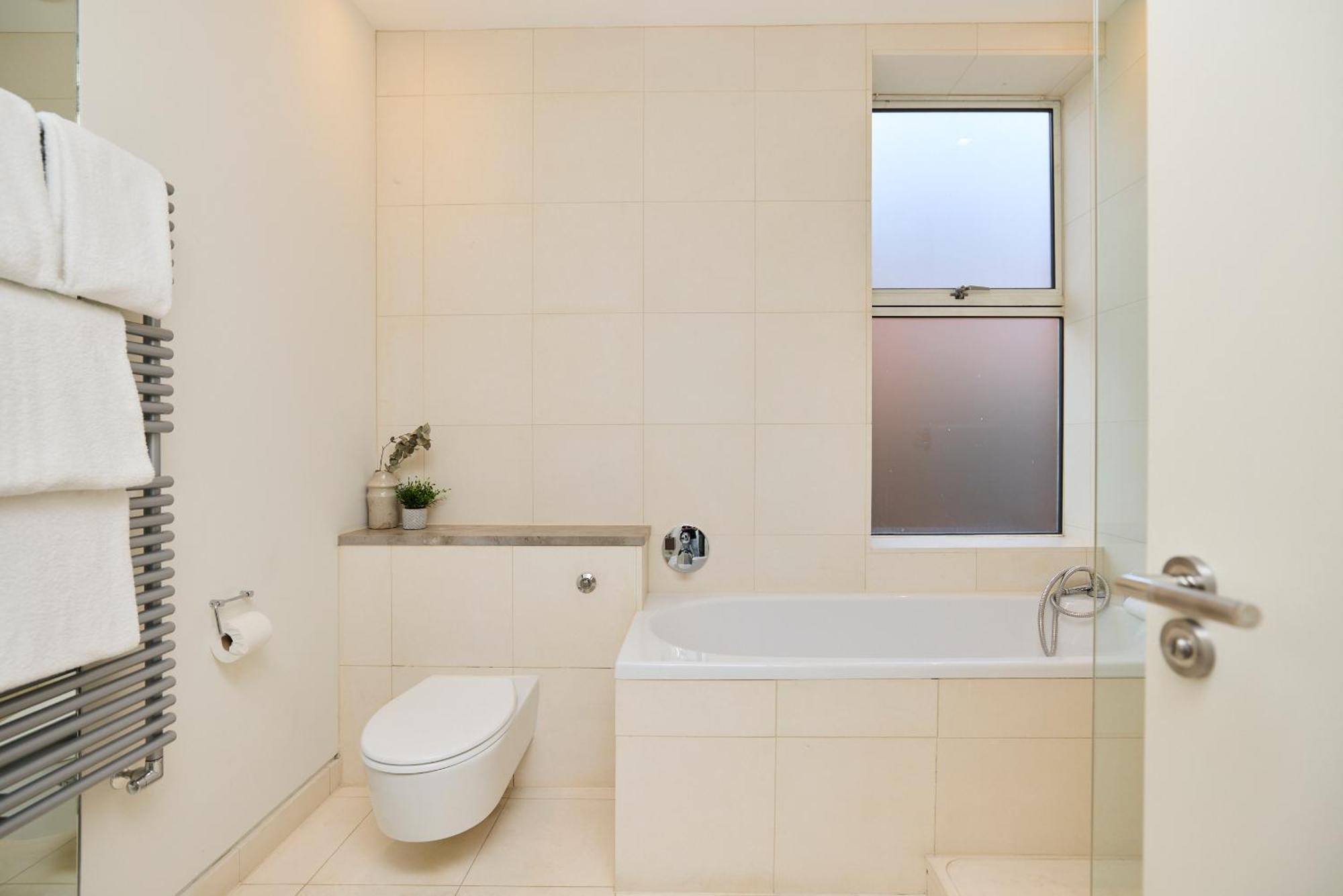 The Hampstead Garden Hideaway - 5bdr With Pool And Garden * Londen
