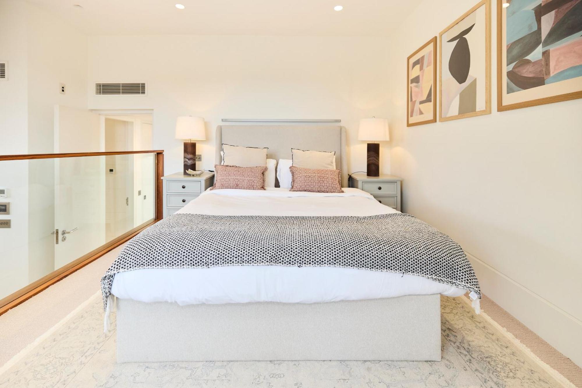 The Hampstead Garden Hideaway - 5bdr With Pool And Garden Appartement Londen