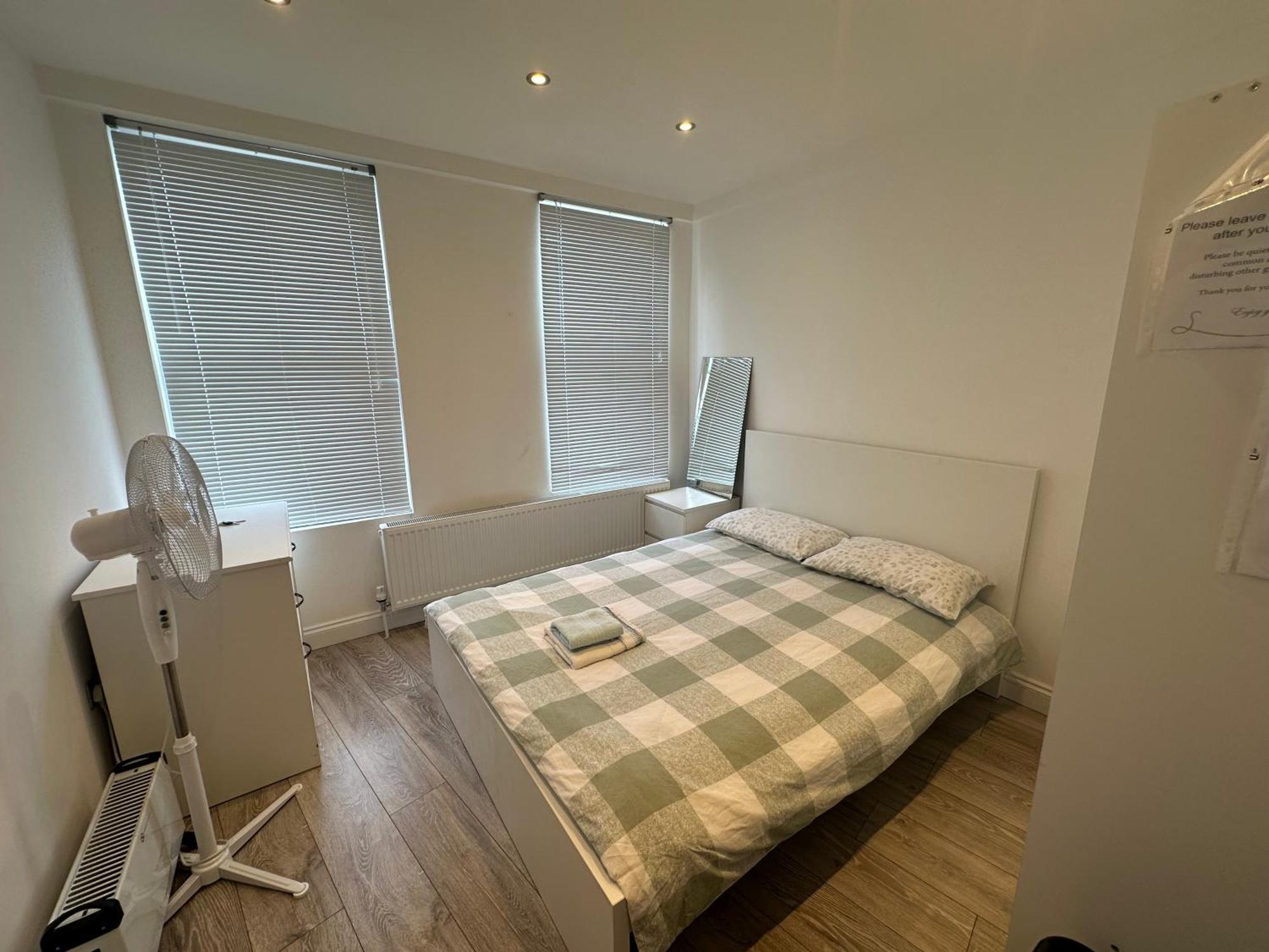 3 Bedrooms Apartment, 5 Minutes Walk To Marble Arch, Hyde Park Apartment London