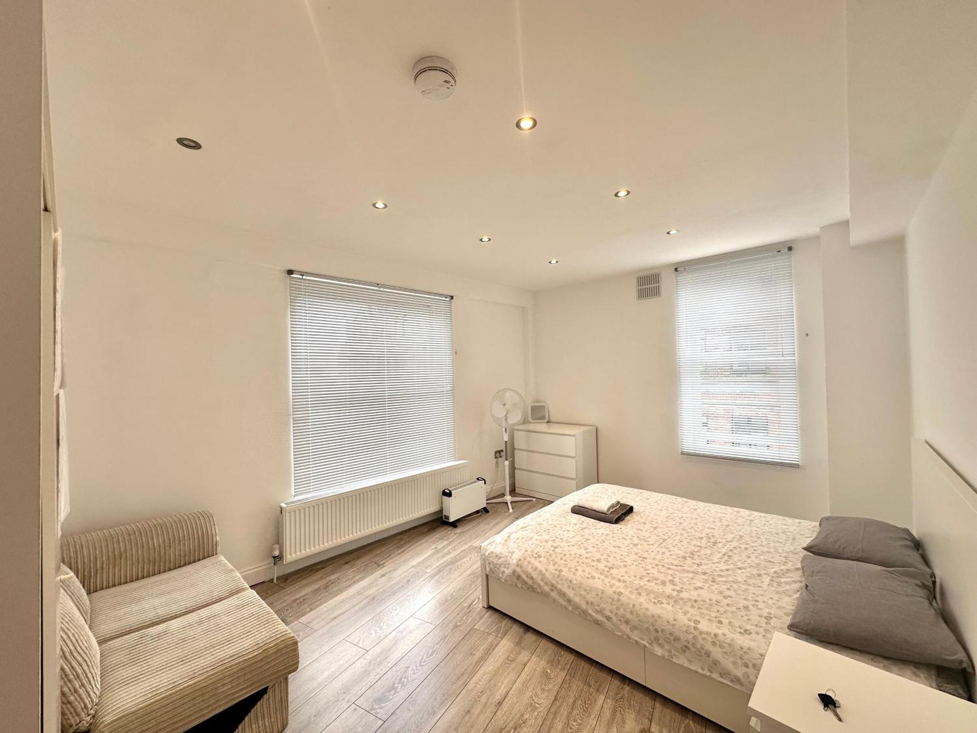 Apartment 3 Bedrooms Apartment, 5 Minutes Walk To Marble Arch, Hyde Park