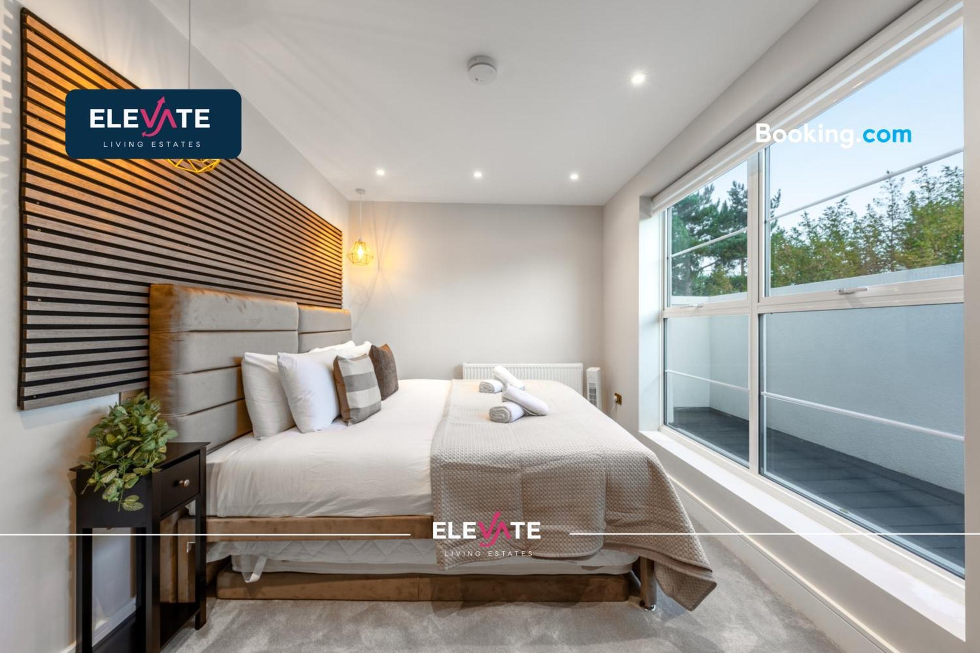 Premium Deals L Last-minute Escape L Wembley Stadium Location, Free Parking, Sleeps 8 L Elevate Living Estates Short Lets & Serviced Wembley