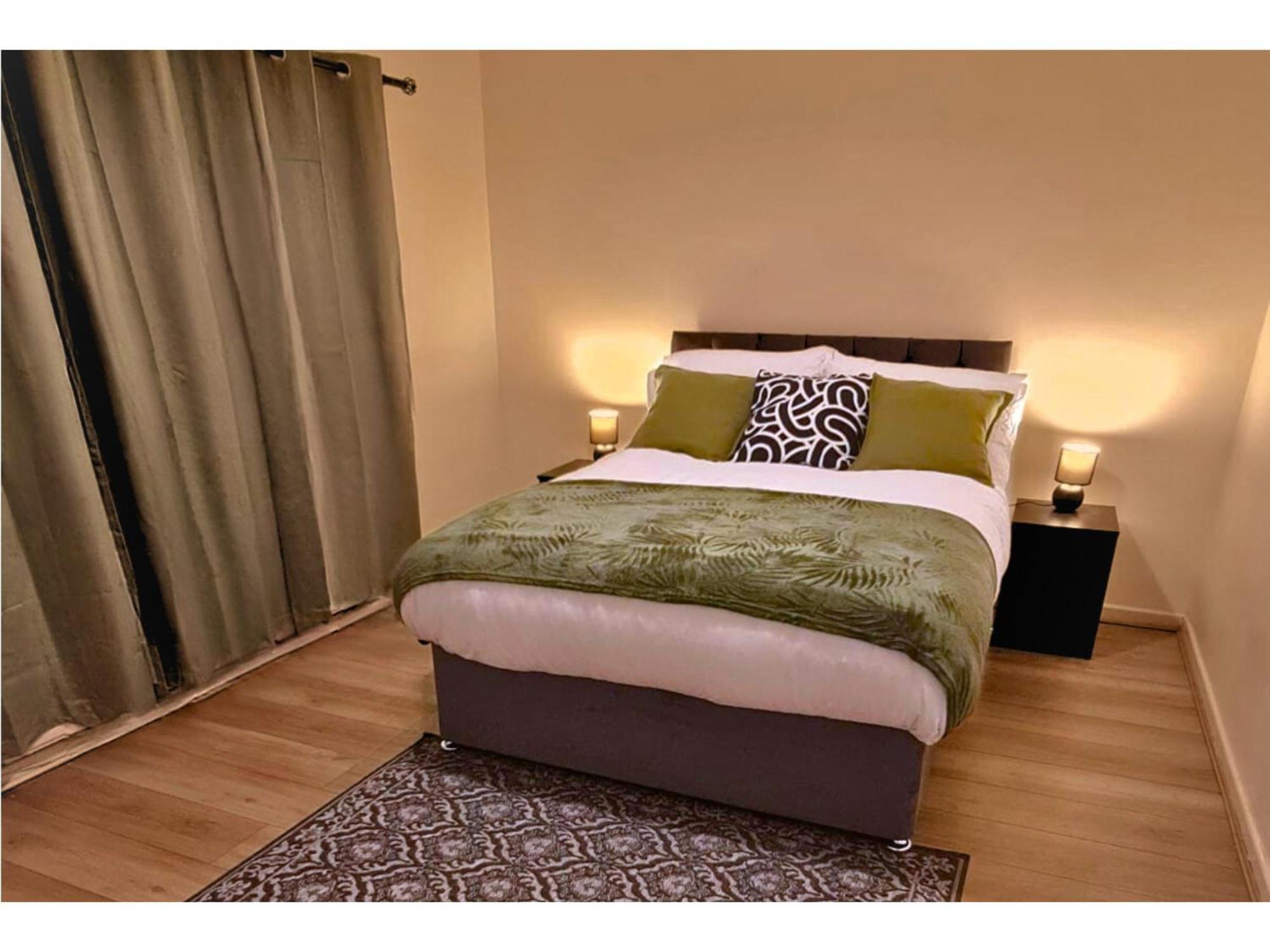 Modern Penge East Apartment