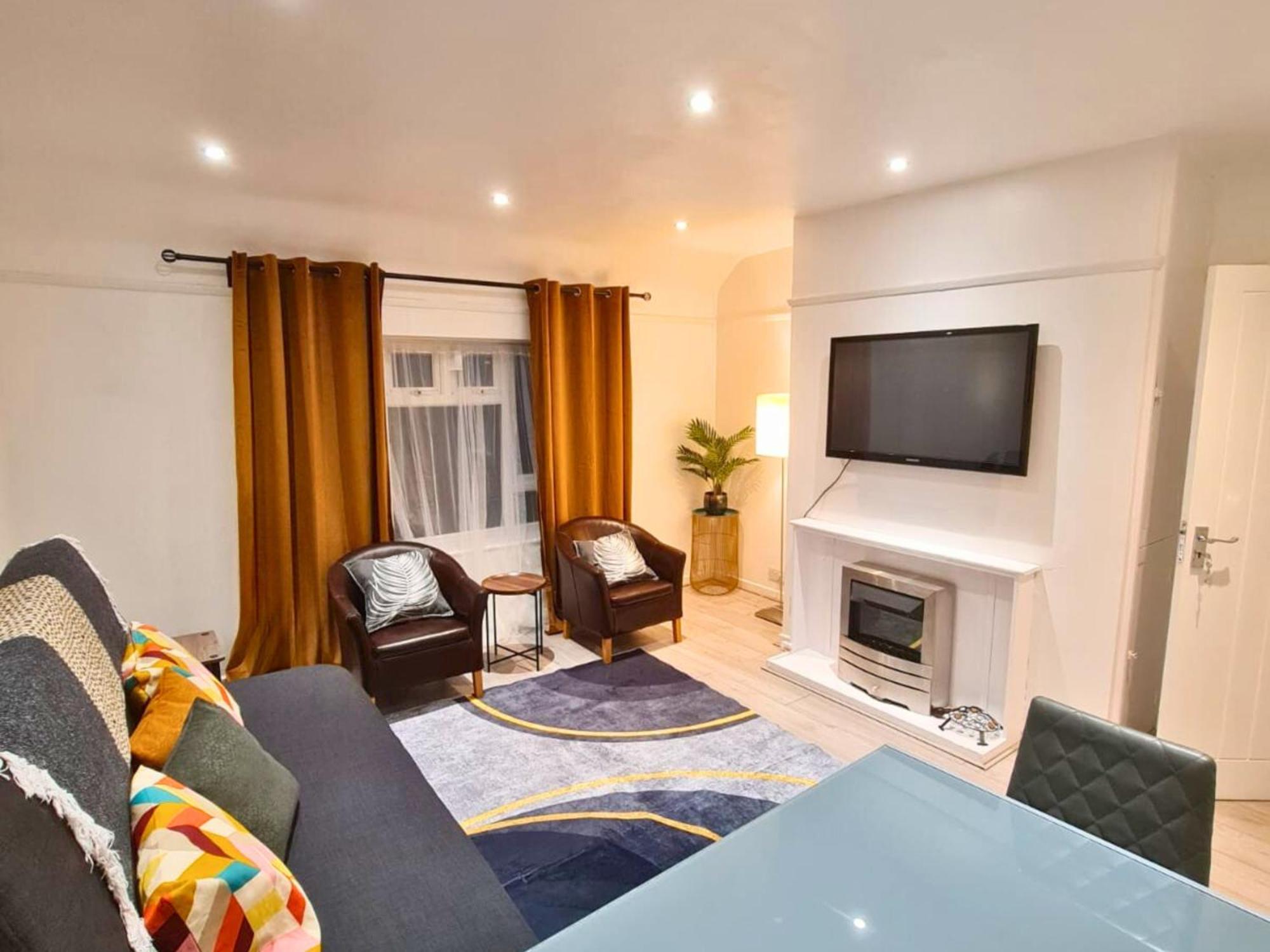 Modern Penge East Apartment London