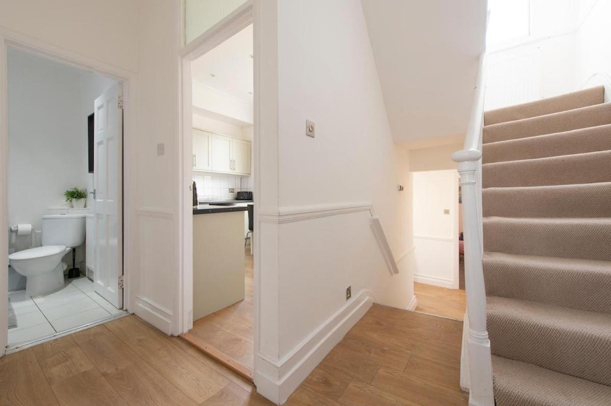 Split-level Spacious Family Apartment *