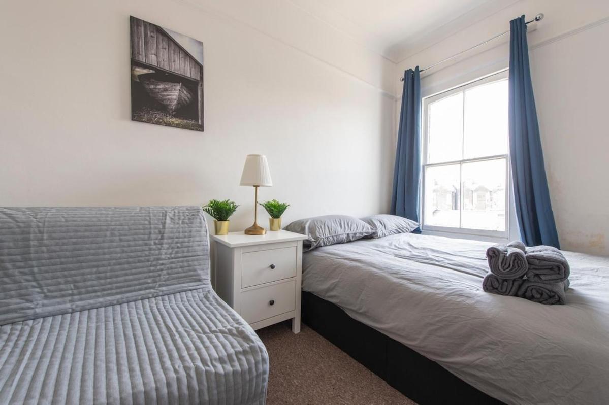 Split-level Spacious Family *