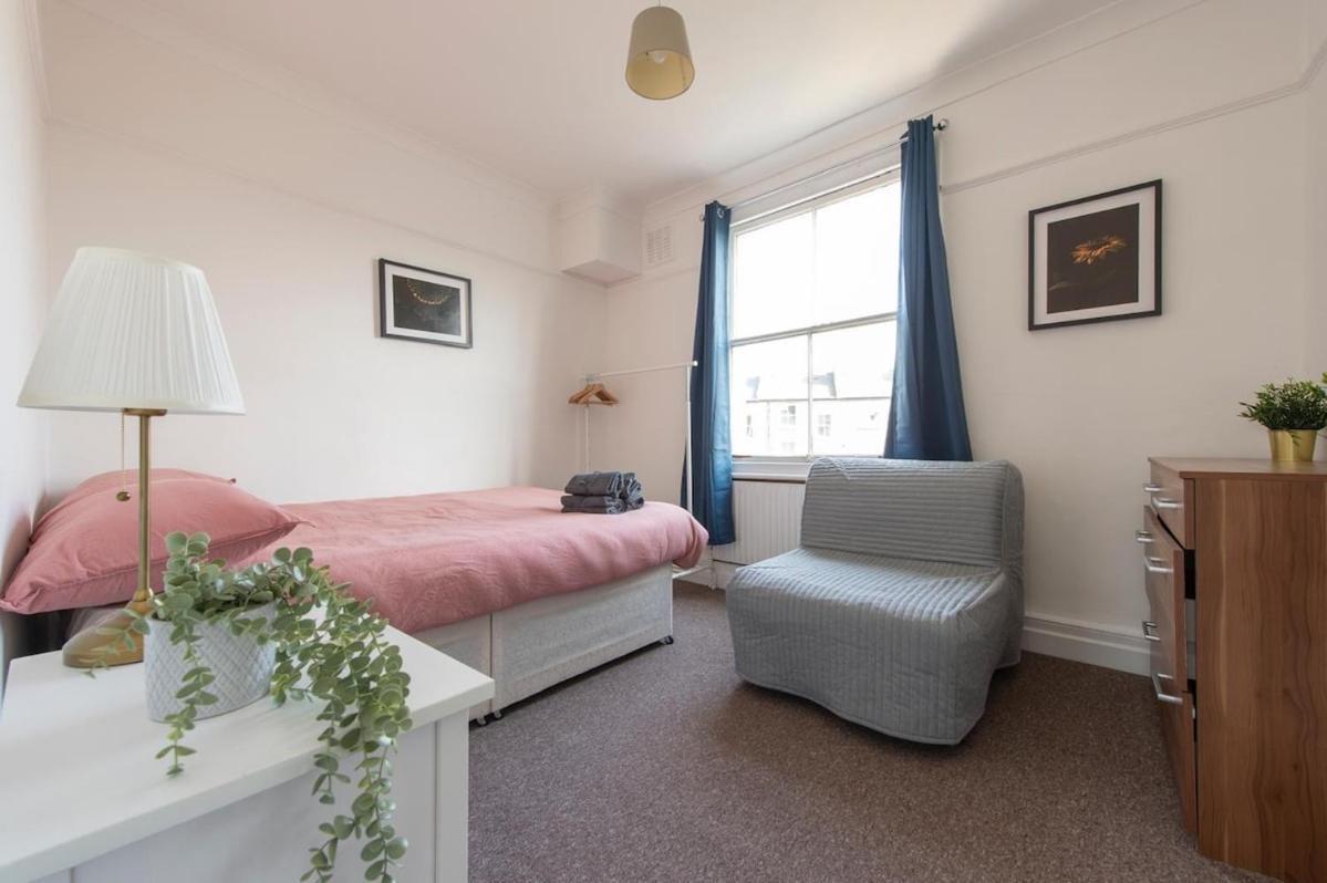 Split-level Spacious Family *