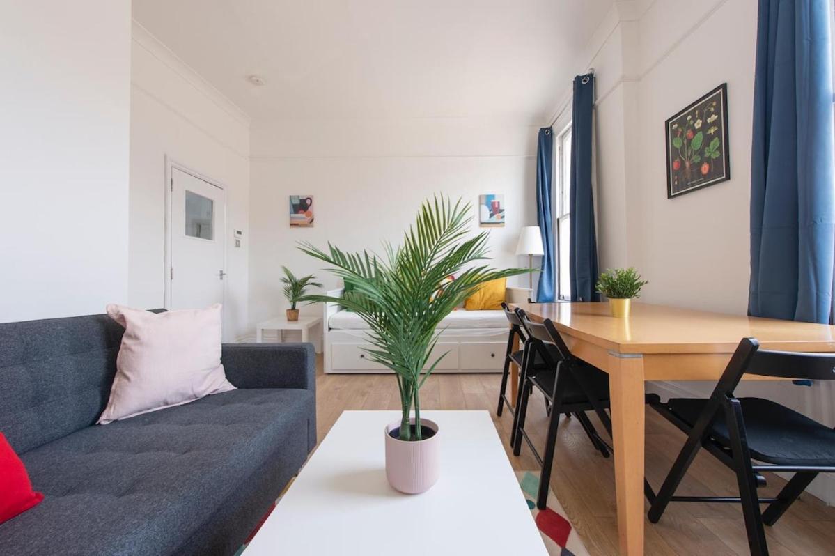 Split-level Spacious Family Apartment