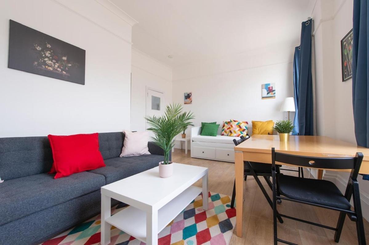 Split-level Spacious Family *