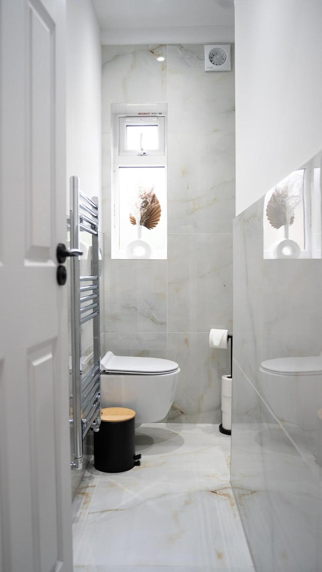 Relax In Style I Business & Leisure I Free Parking Appartement Londen