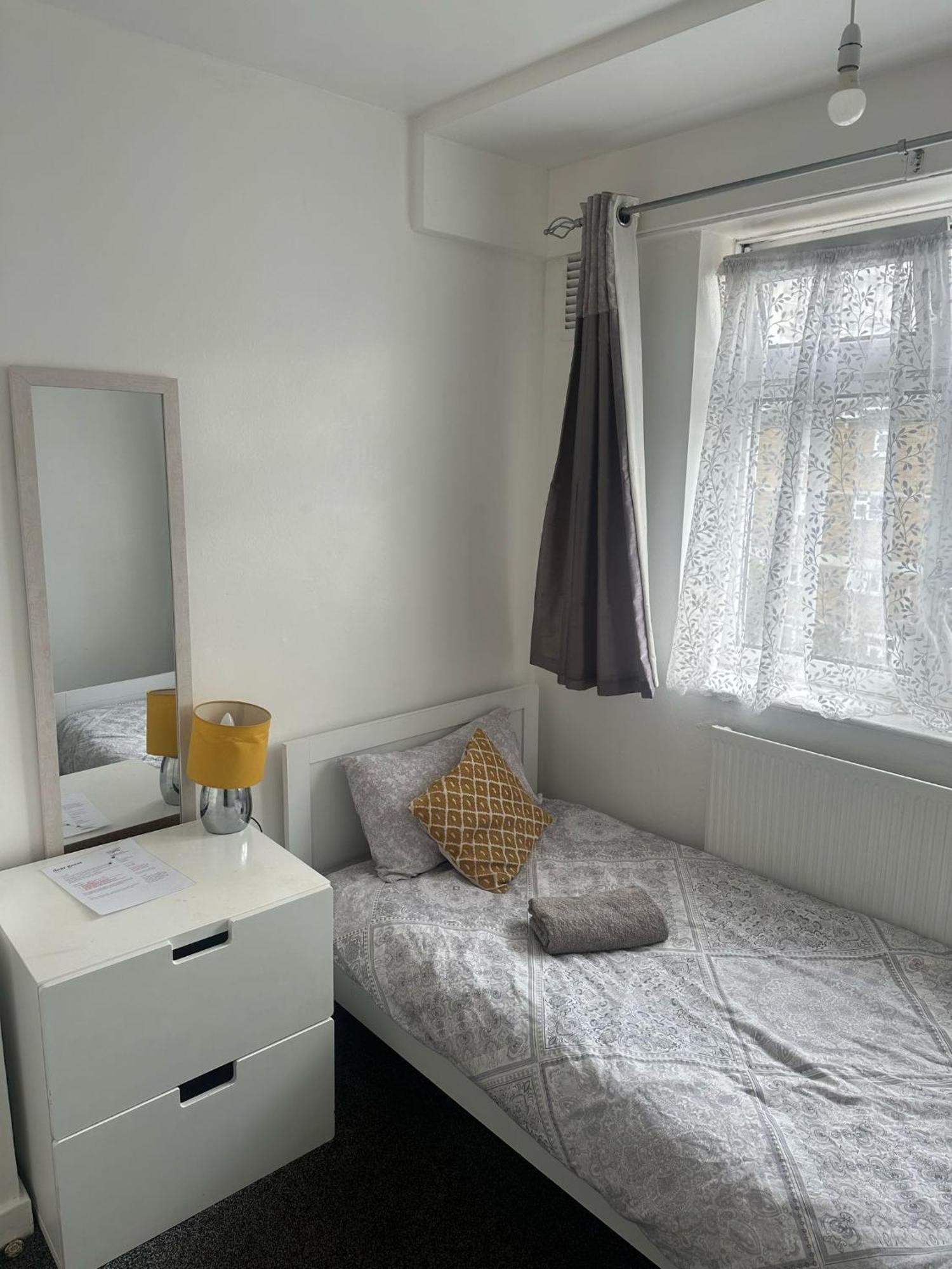 Pensión Budget Maisonette