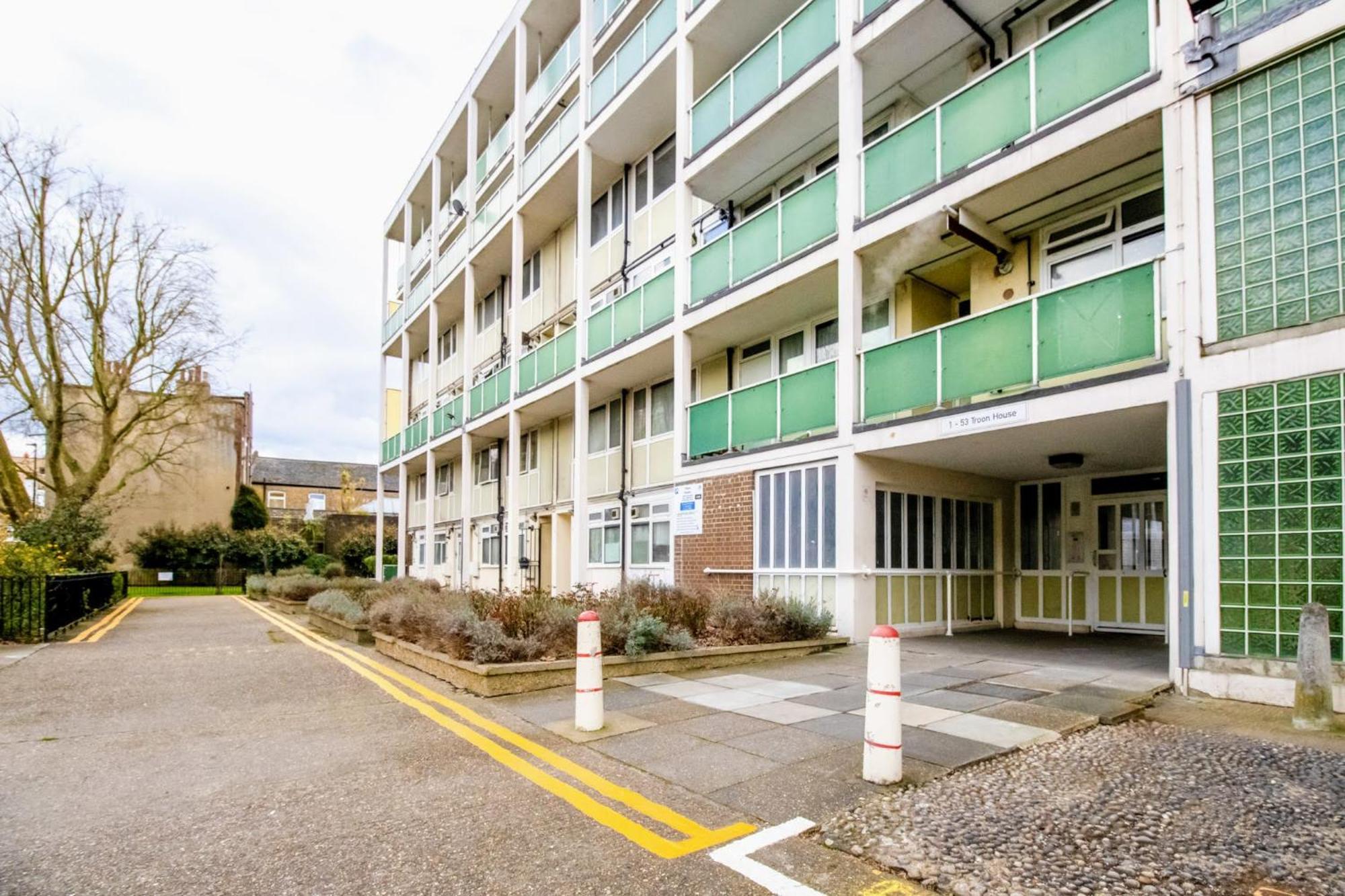 Apartment 2br 2ba Sleeps 6 King Beds Views E1 *