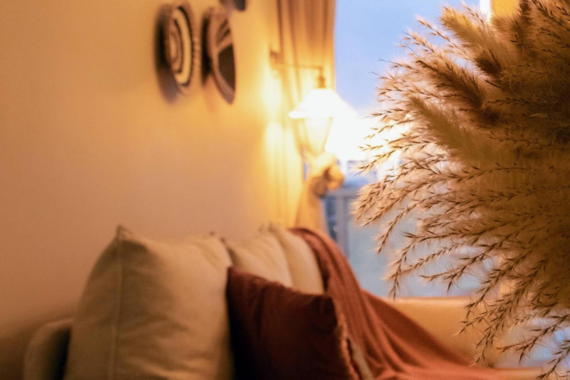 2br 2ba Sleeps 6 King Beds Views E1 * London