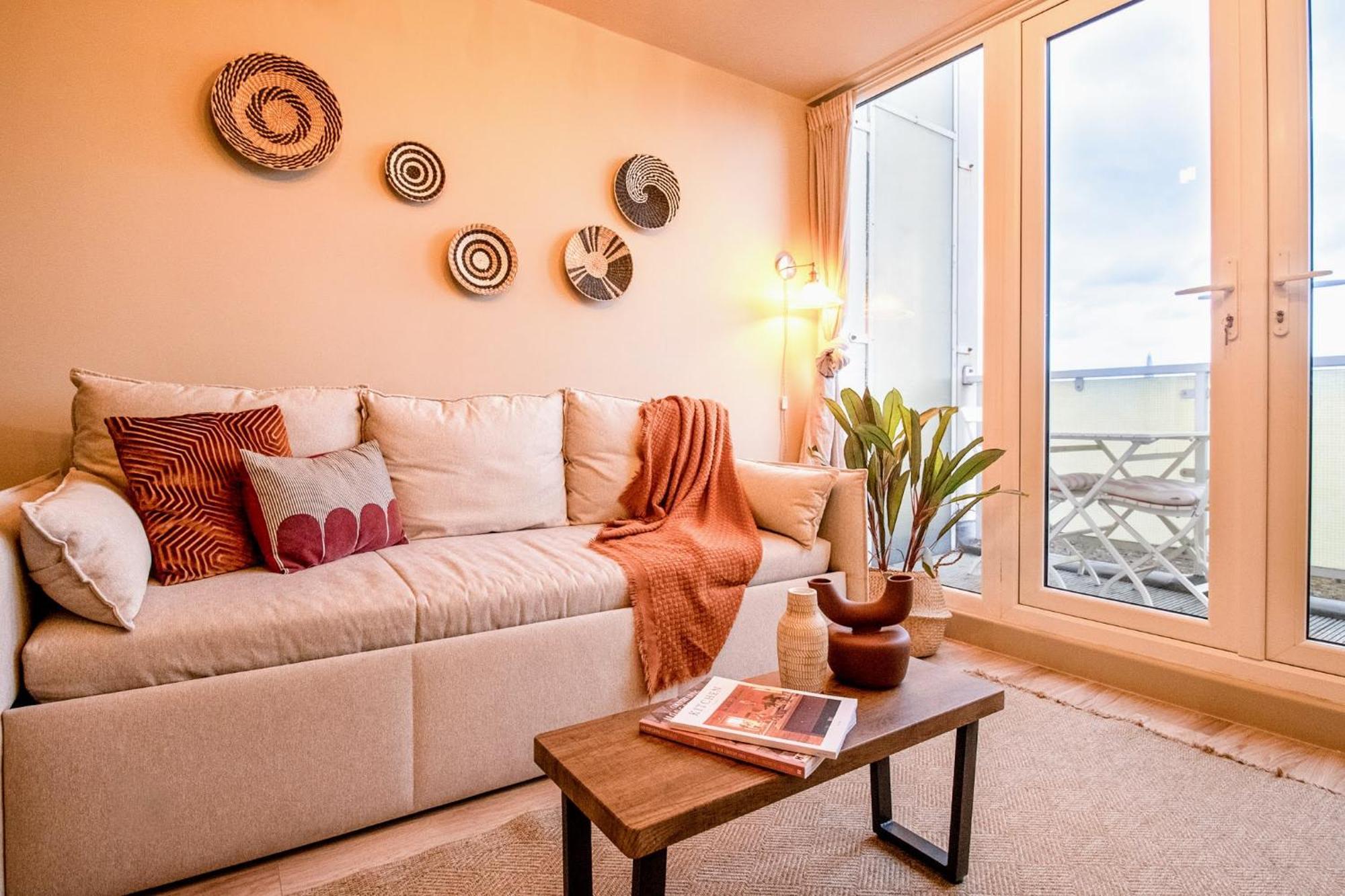 2br 2ba Sleeps 6 King Beds Views E1