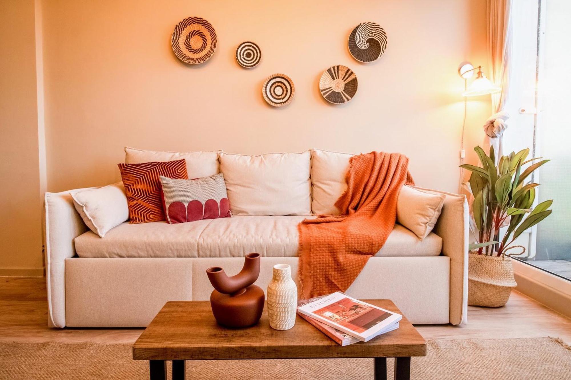 2br 2ba Sleeps 6 King Beds Views E1