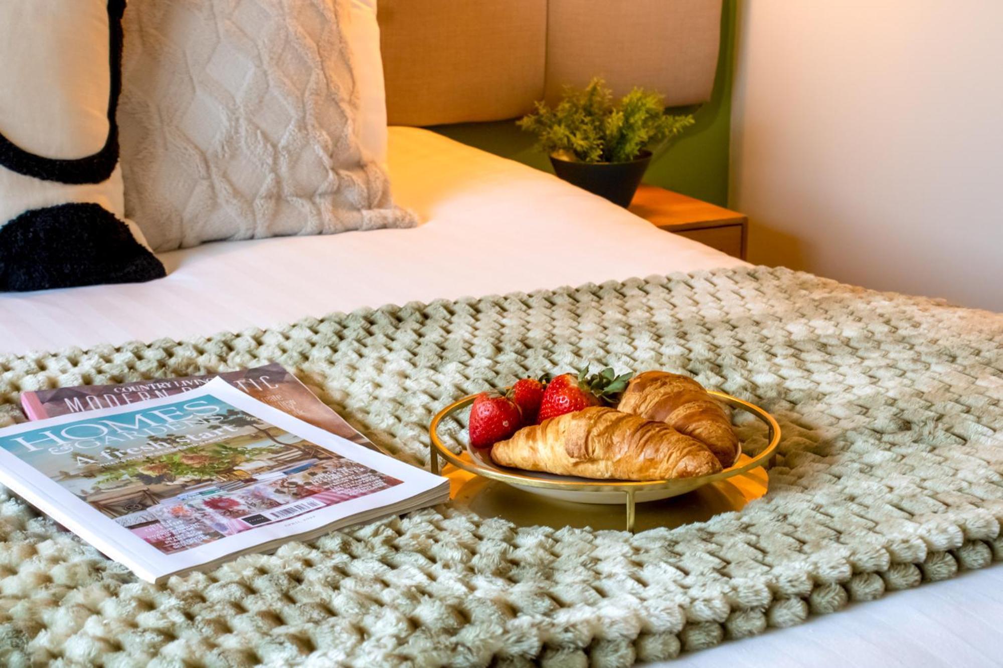 Apartment 2br 2ba Sleeps 6 King Beds Views E1