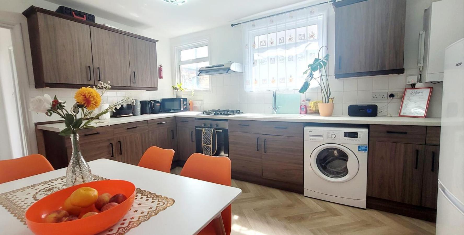 Lovely 2br Flat In London, Turnpike Lane N8 - Piccadilly Line London