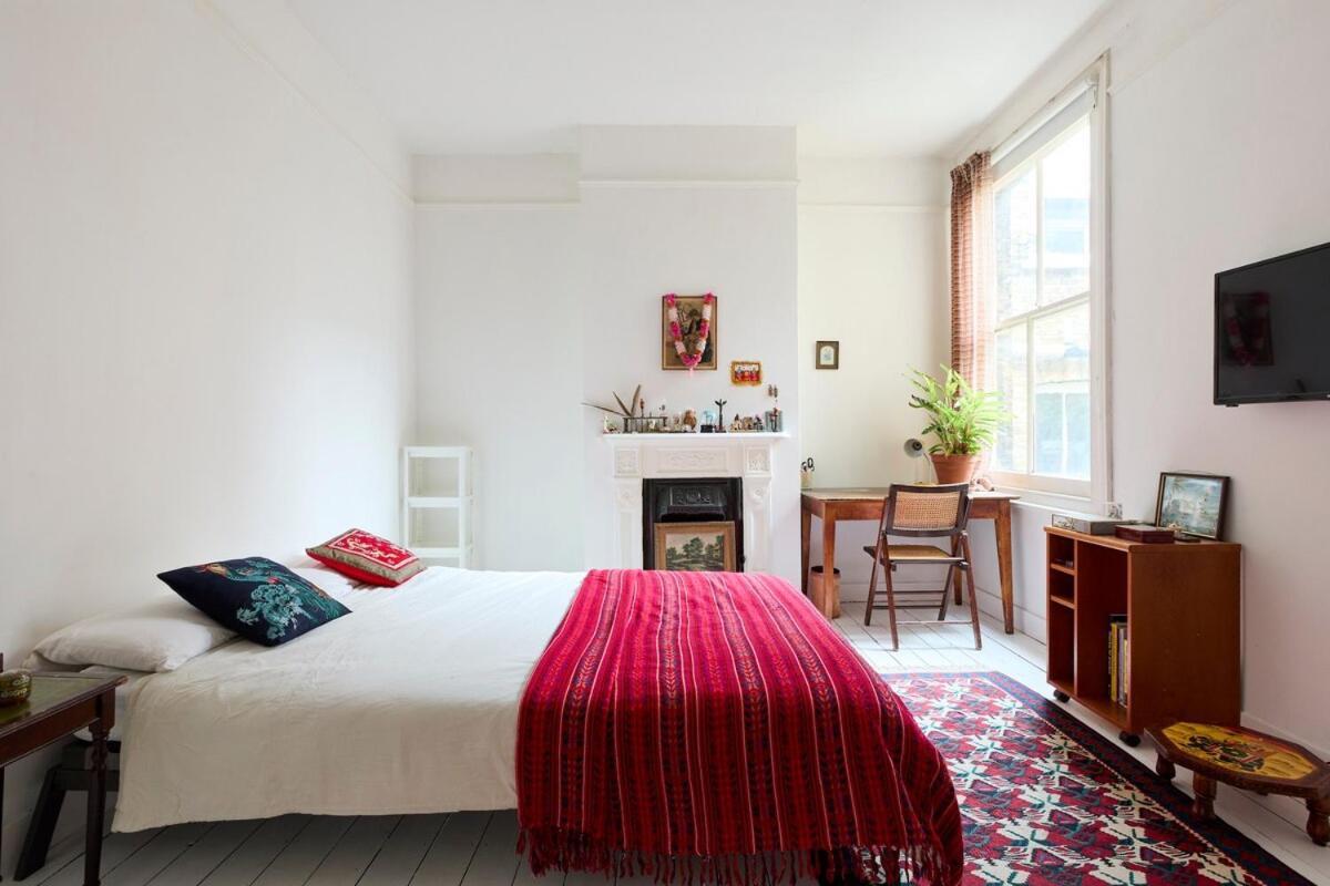 Unique & Charming 2 Bedroom Flat Apartment *