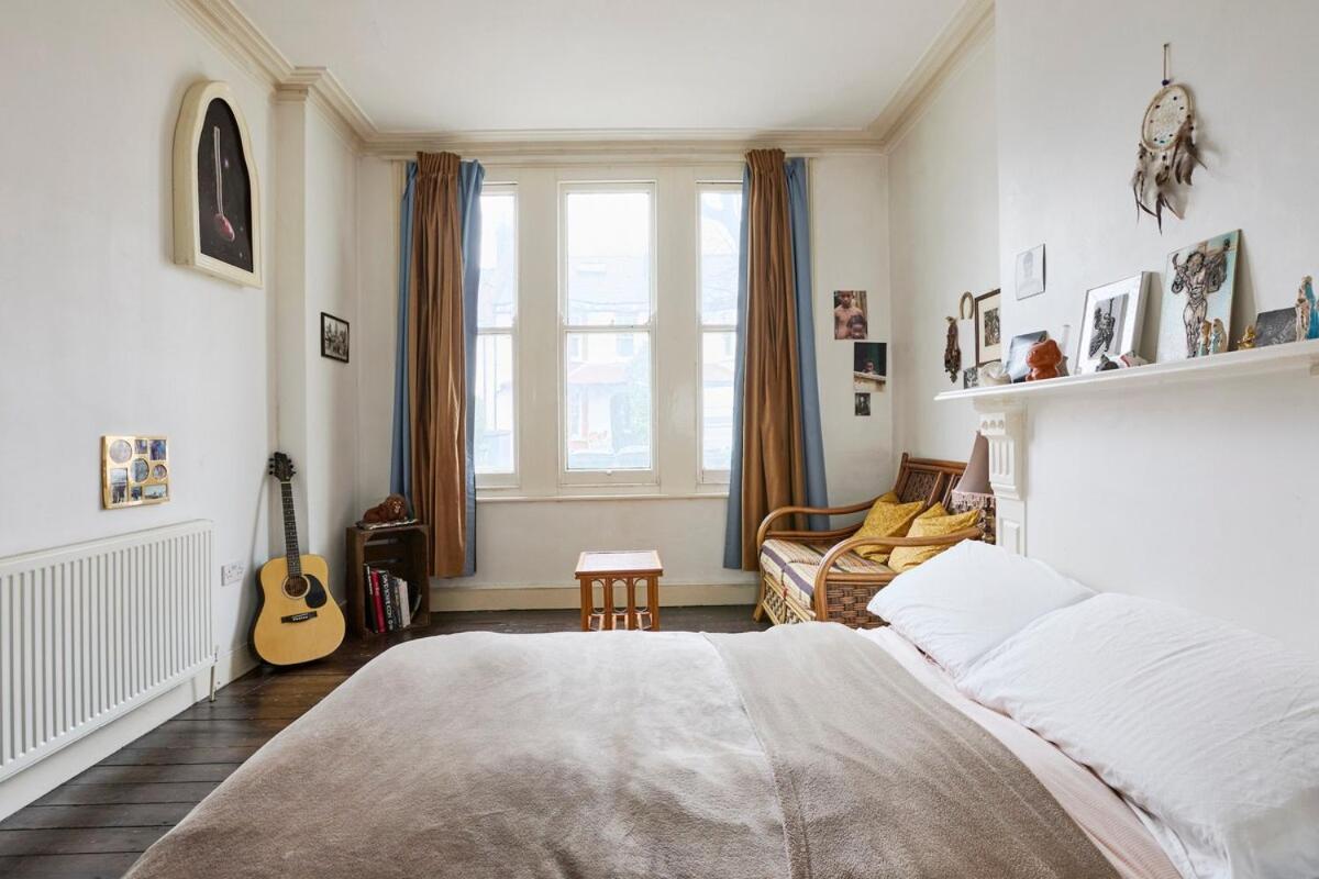 Unique & Charming 2 Bedroom Flat Apartment *