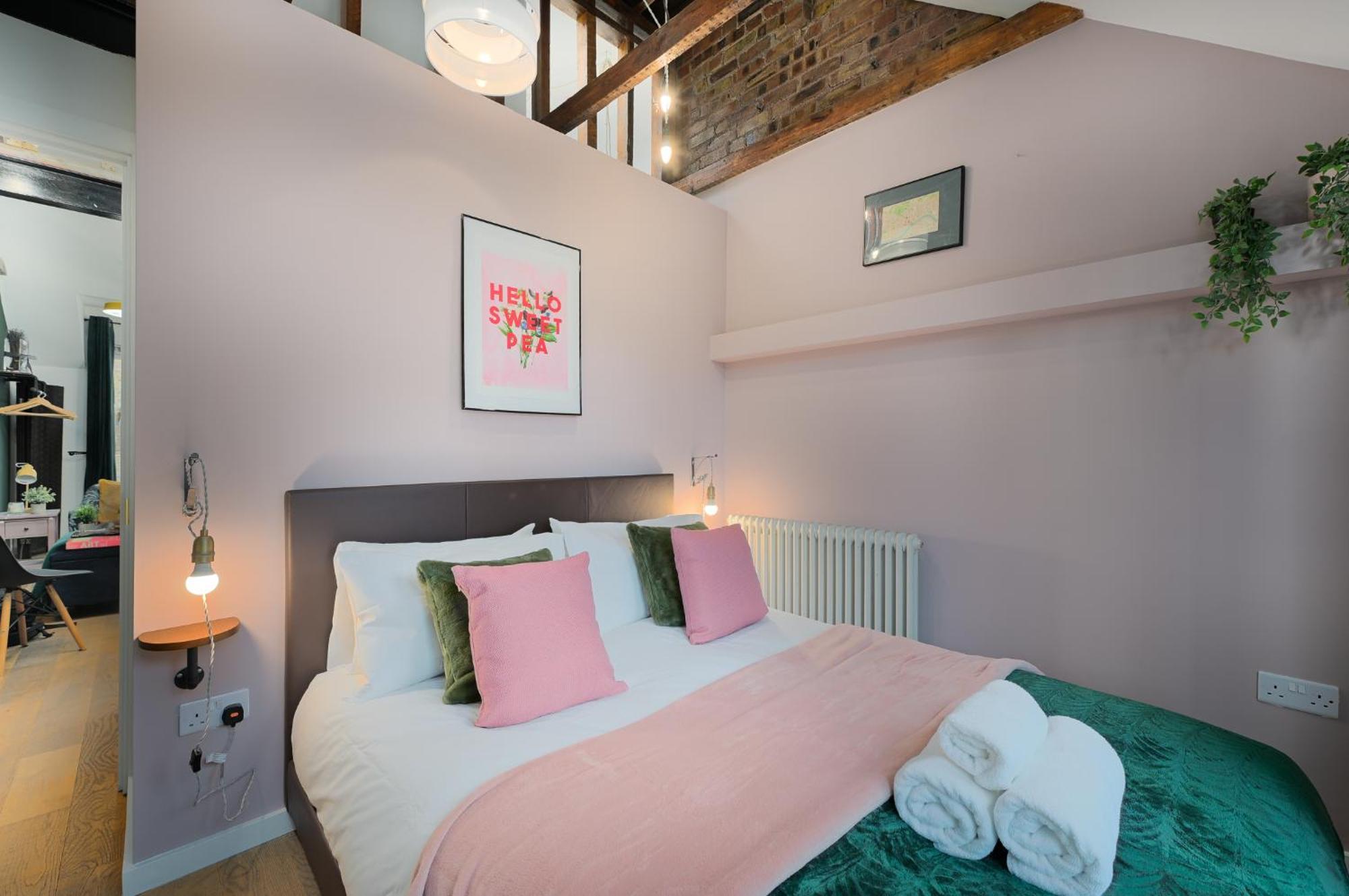 1br Sleeps 4, Georgian Townhouse, Near Liverpool Street, Super London, Beautifully Designed London