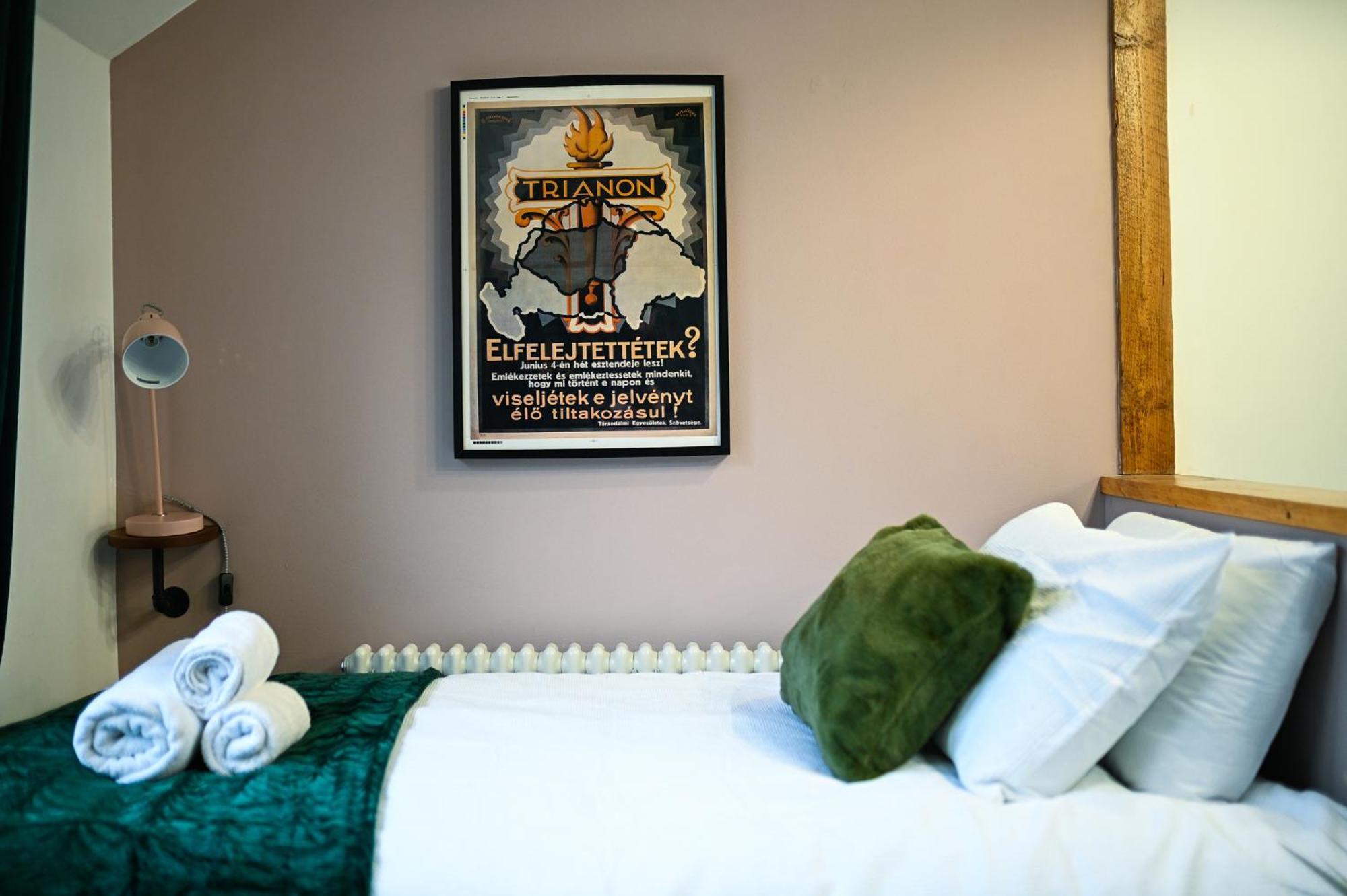 1br Sleeps 4, Georgian Townhouse, Near Liverpool Street, Super London, Beautifully Designed * London