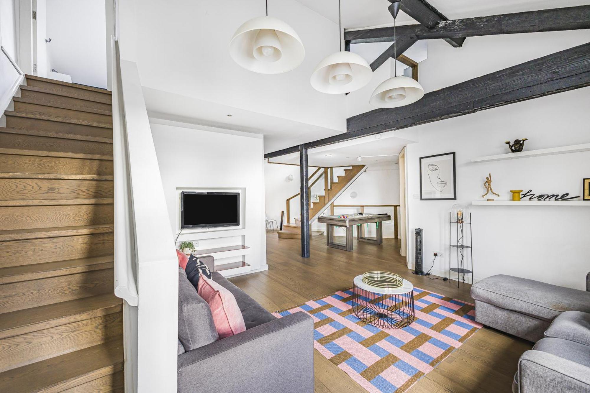 Great Eastern 3 By Artsy Apartment London